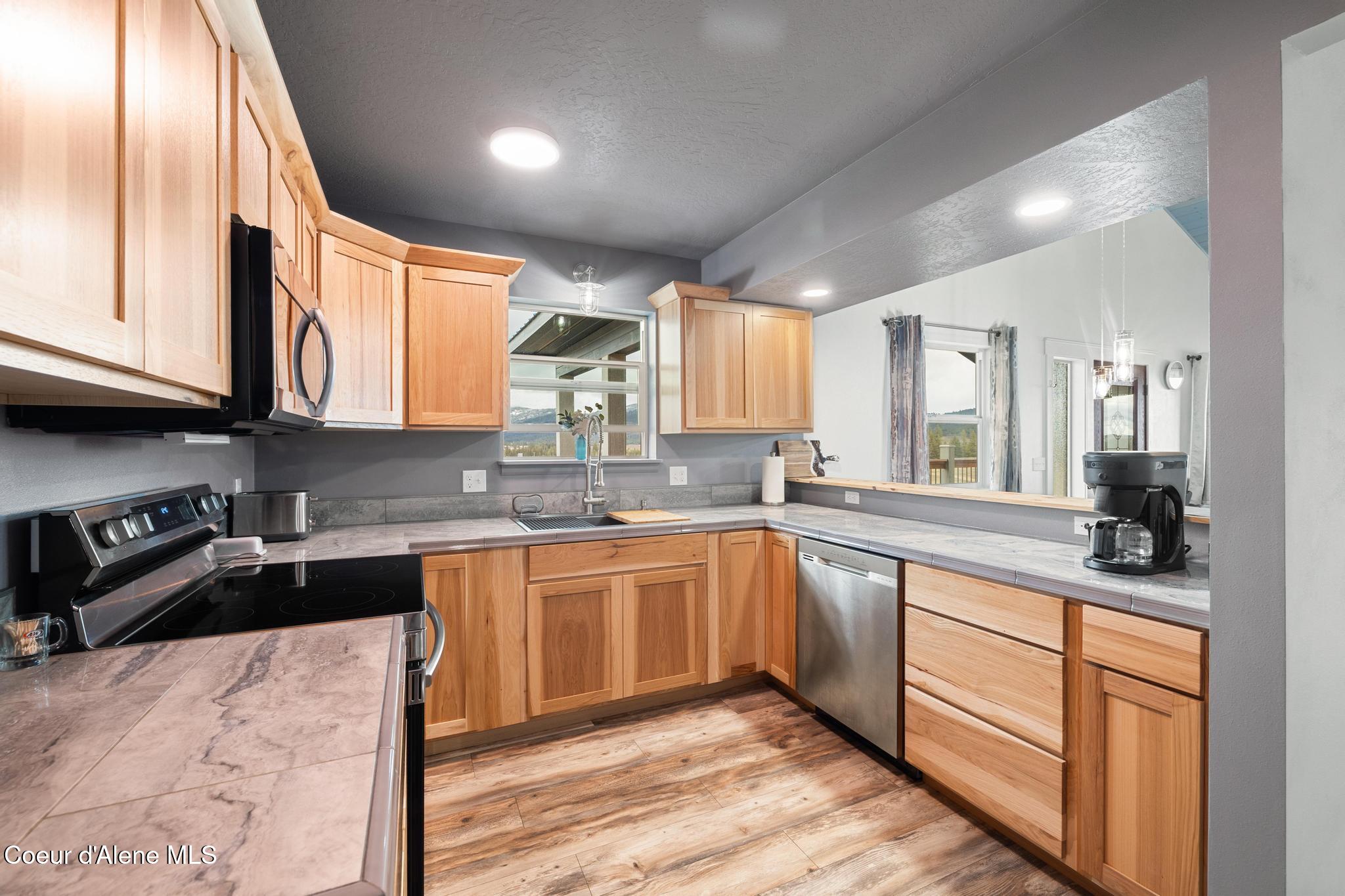 Worley, Idaho, 83876, United States, 3 Bedrooms Bedrooms, ,2 BathroomsBathrooms,Residential,For Sale,1897299