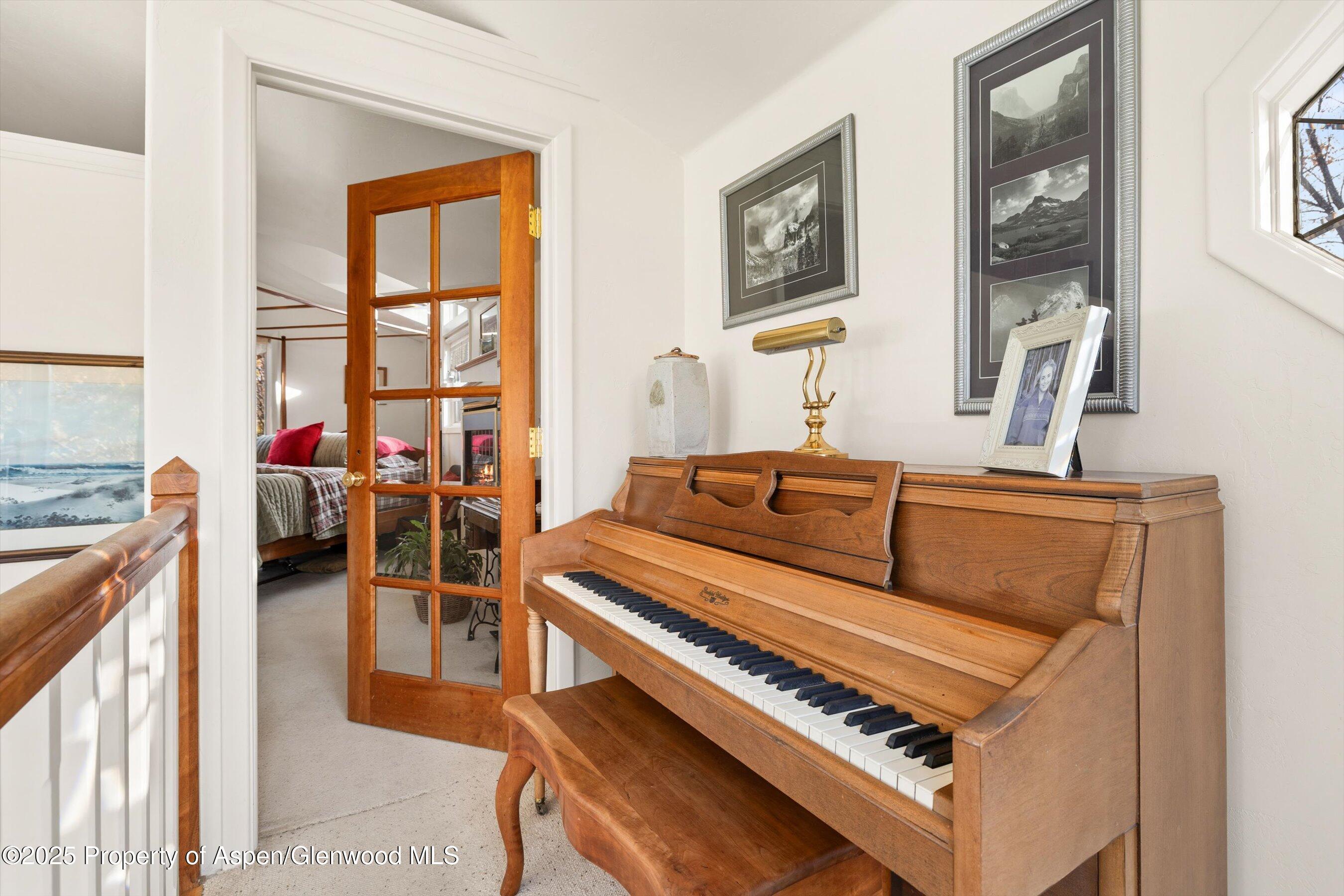 Carbondale, Colorado, 81623, United States, 6 Bedrooms Bedrooms, ,4 BathroomsBathrooms,Residential,For Sale,1986290