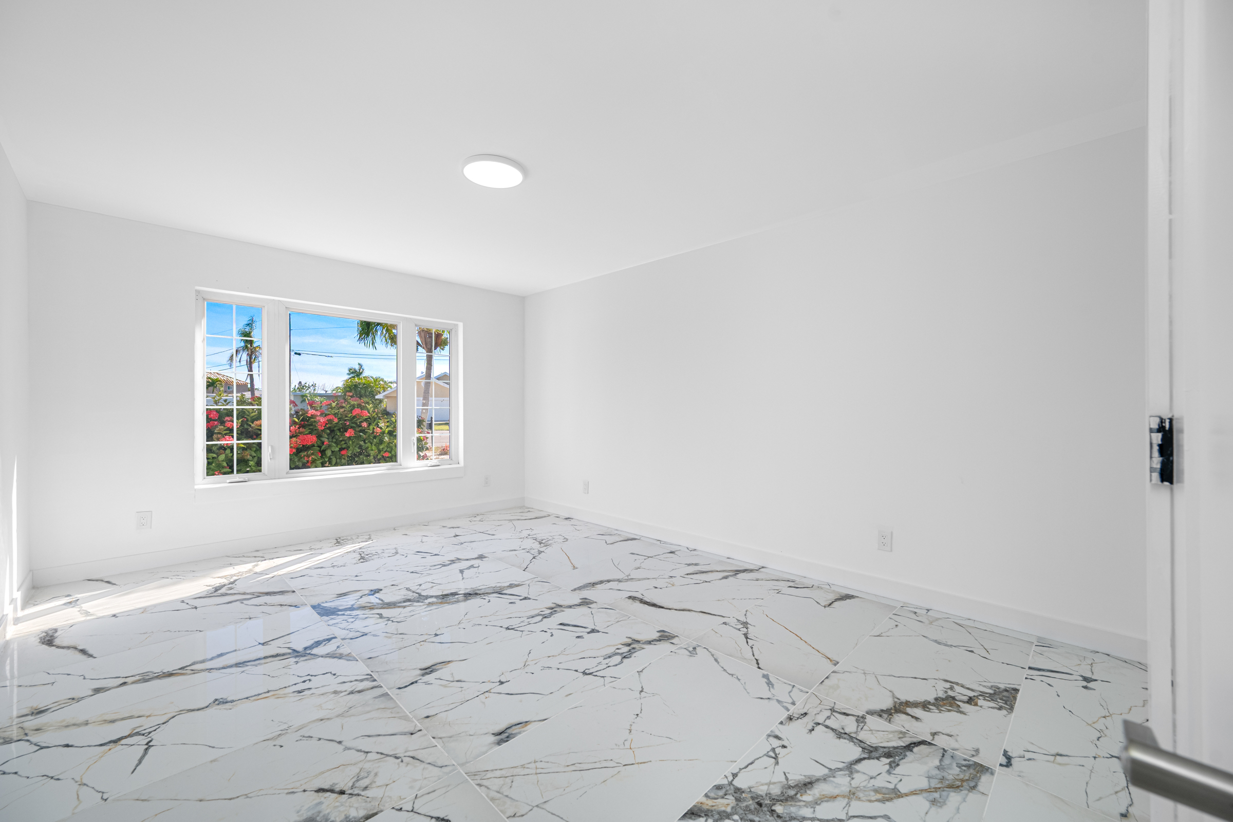 Treasure Island, Florida, 33706, United States, 3 Bedrooms Bedrooms, ,2 BathroomsBathrooms,Residential,For Sale,1990386