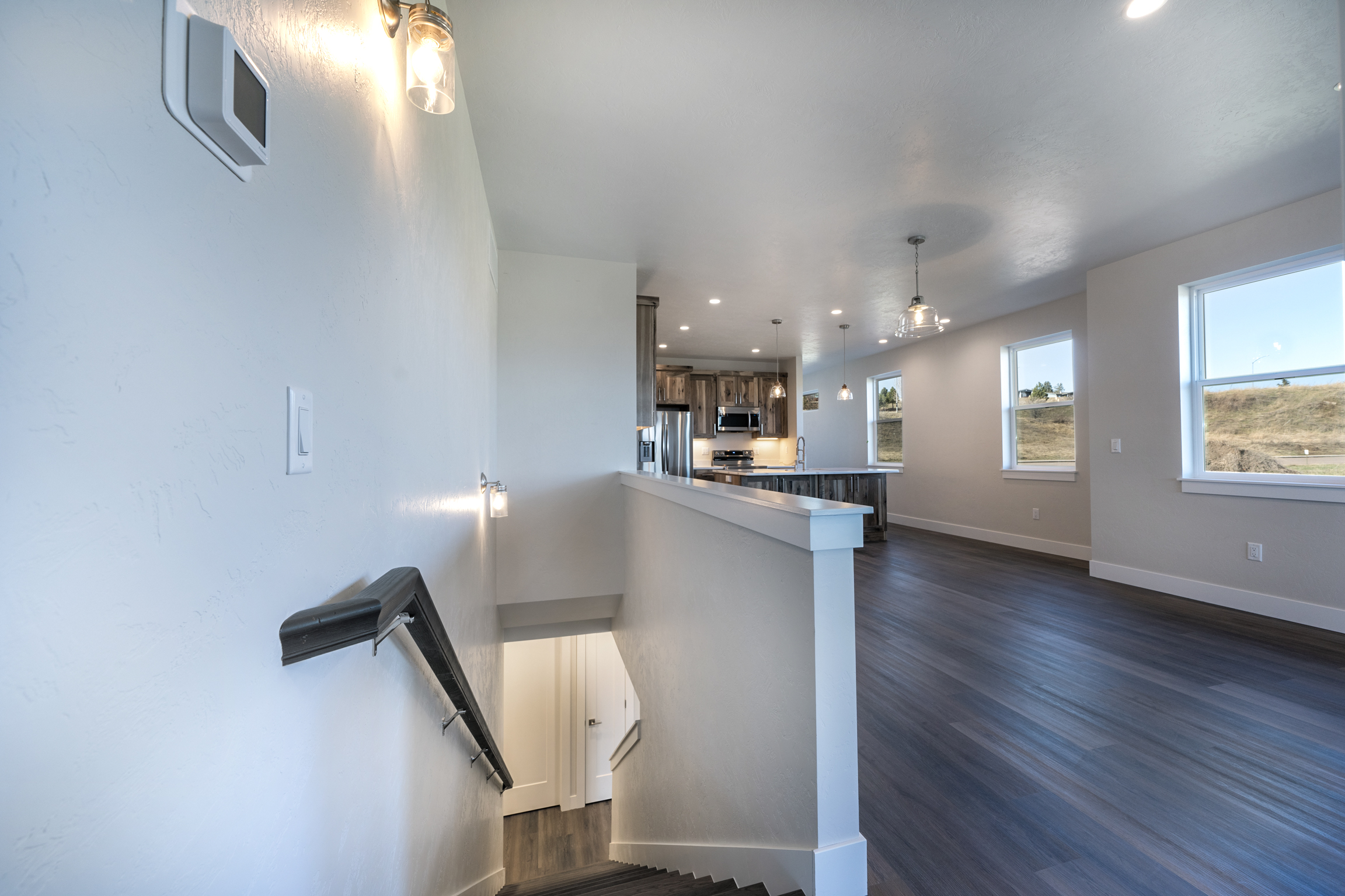 Polson, Montana, 59860, United States, 3 Bedrooms Bedrooms, ,2 BathroomsBathrooms,Residential,For Sale,1882171