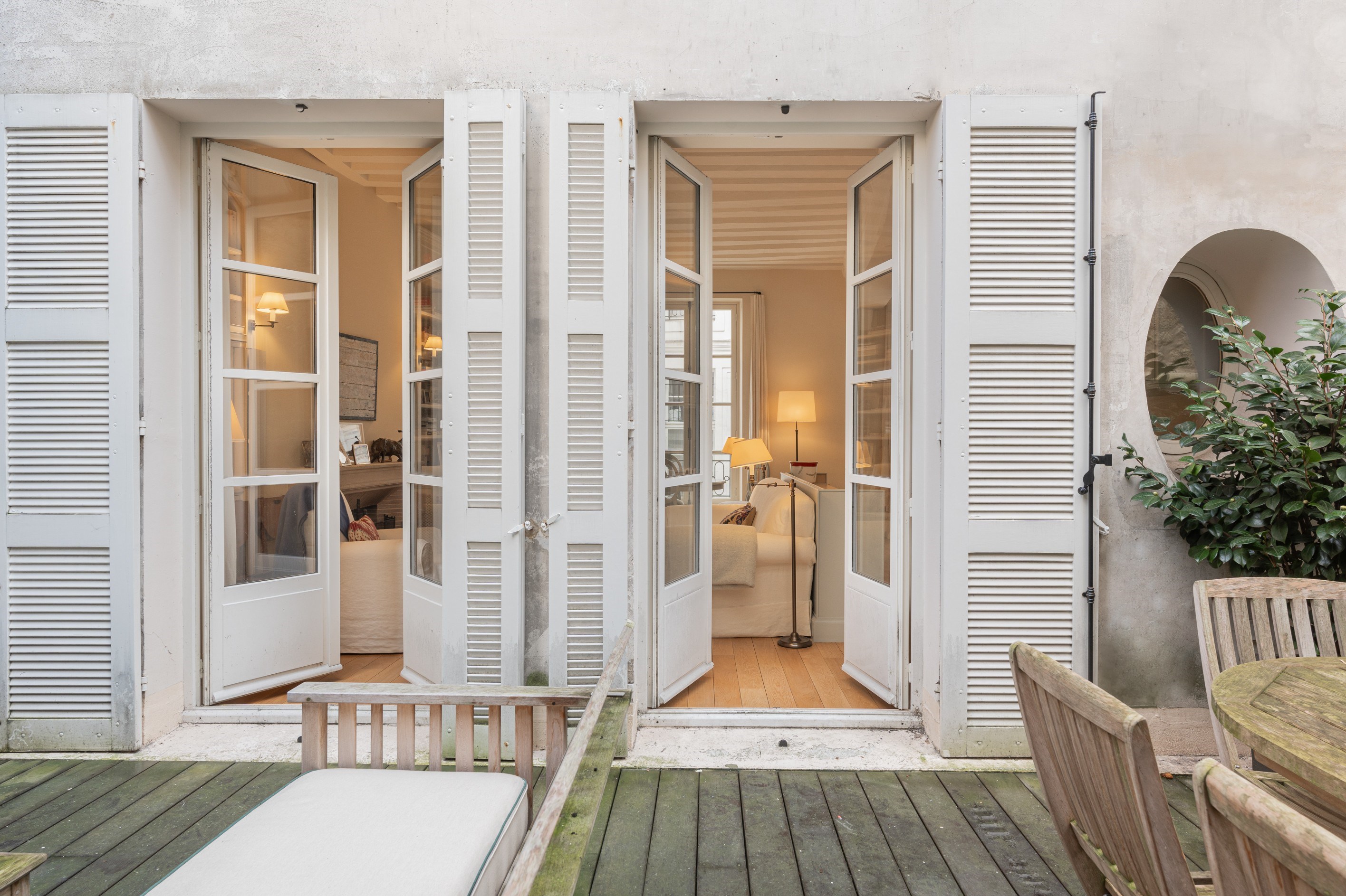  Elegant, fully renovated apartment with a spacious landscaped terrace - 物件實景