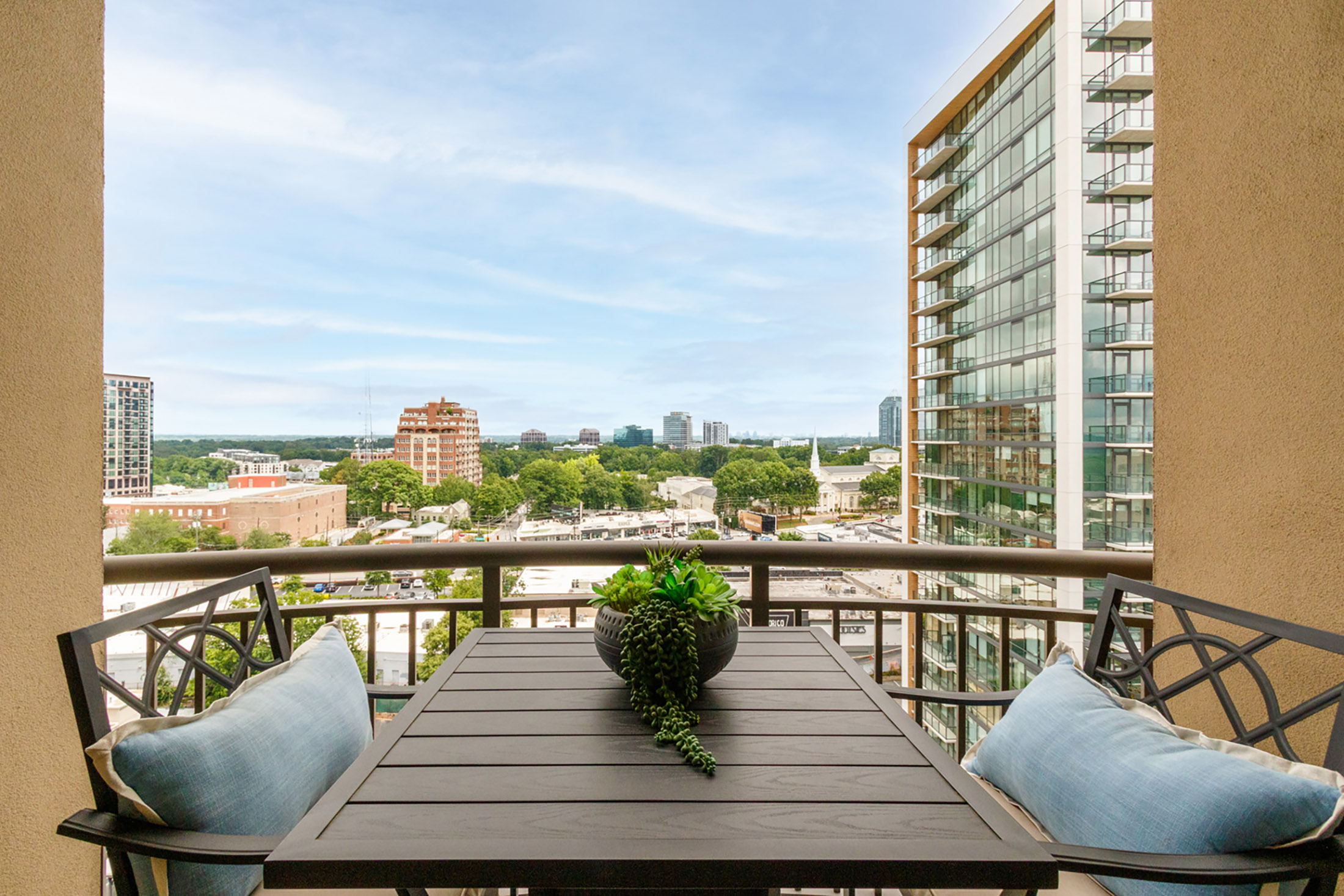  Luxury Two Bedroom Condo in the Heart of Buckhead - 物件實景