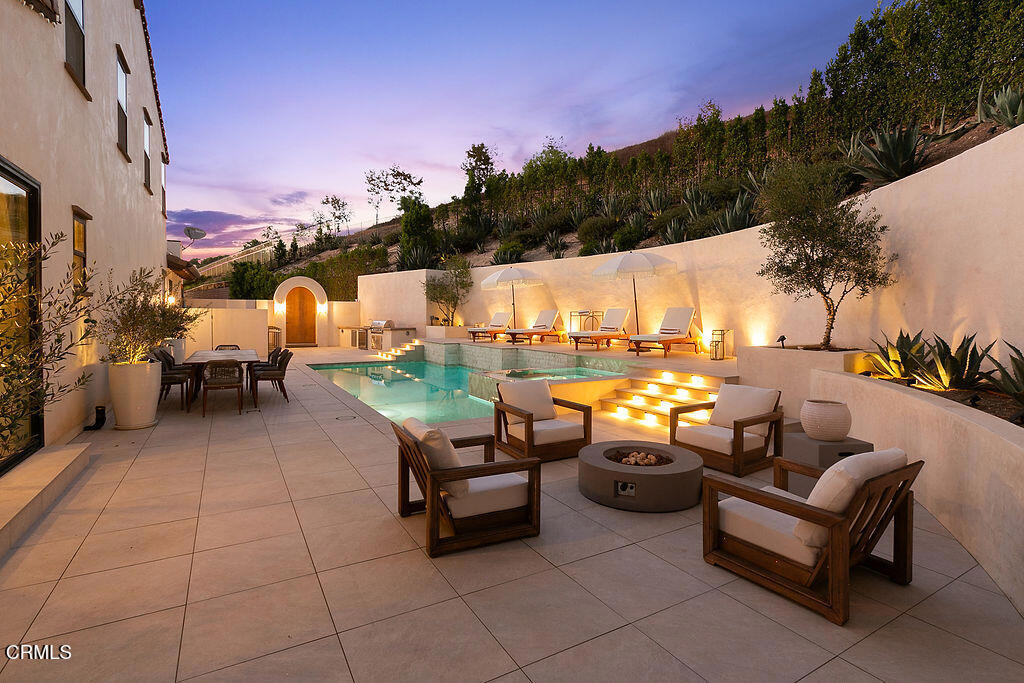 Thousand Oaks, California, 91362, United States, 4 Bedrooms Bedrooms, ,4 BathroomsBathrooms,Residential,For Sale,1997017