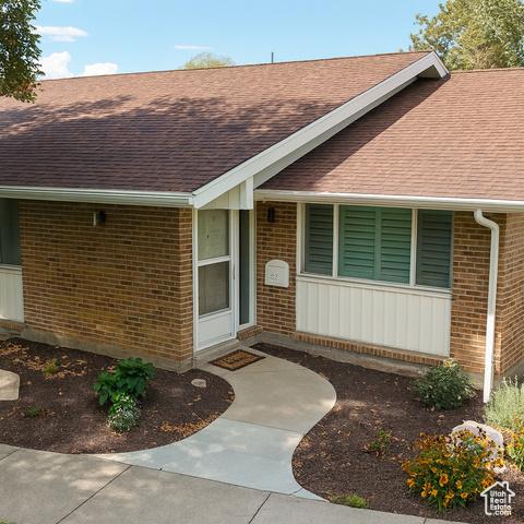 Murray, Utah, 84107, United States, 2 Bedrooms Bedrooms, ,2 BathroomsBathrooms,Residential,For Sale,1976444