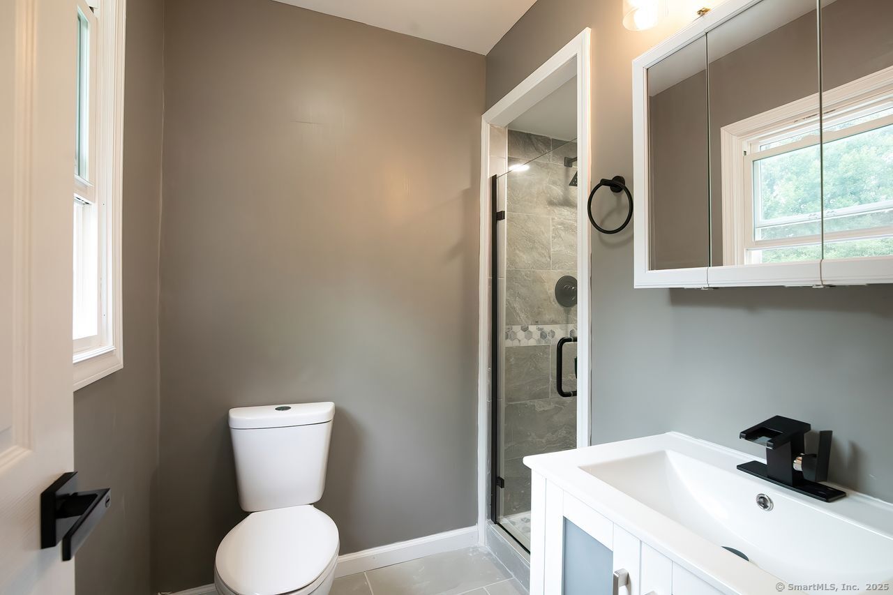 Monroe, Connecticut, 06468, United States, 5 Bedrooms Bedrooms, ,3 BathroomsBathrooms,Residential,For Sale,1907452