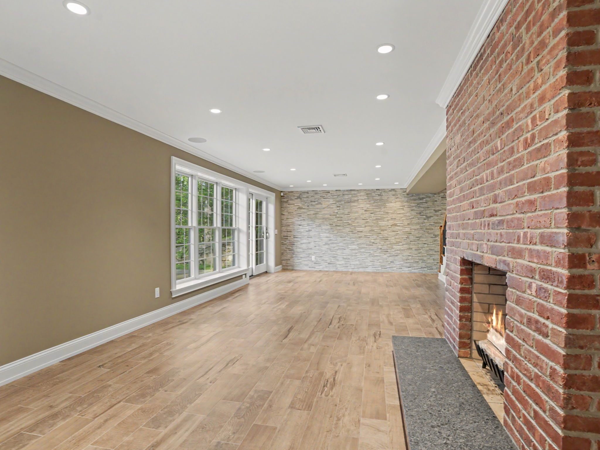  Turn-Key North Stamford Ranch with Private Pond Views - 物件實景