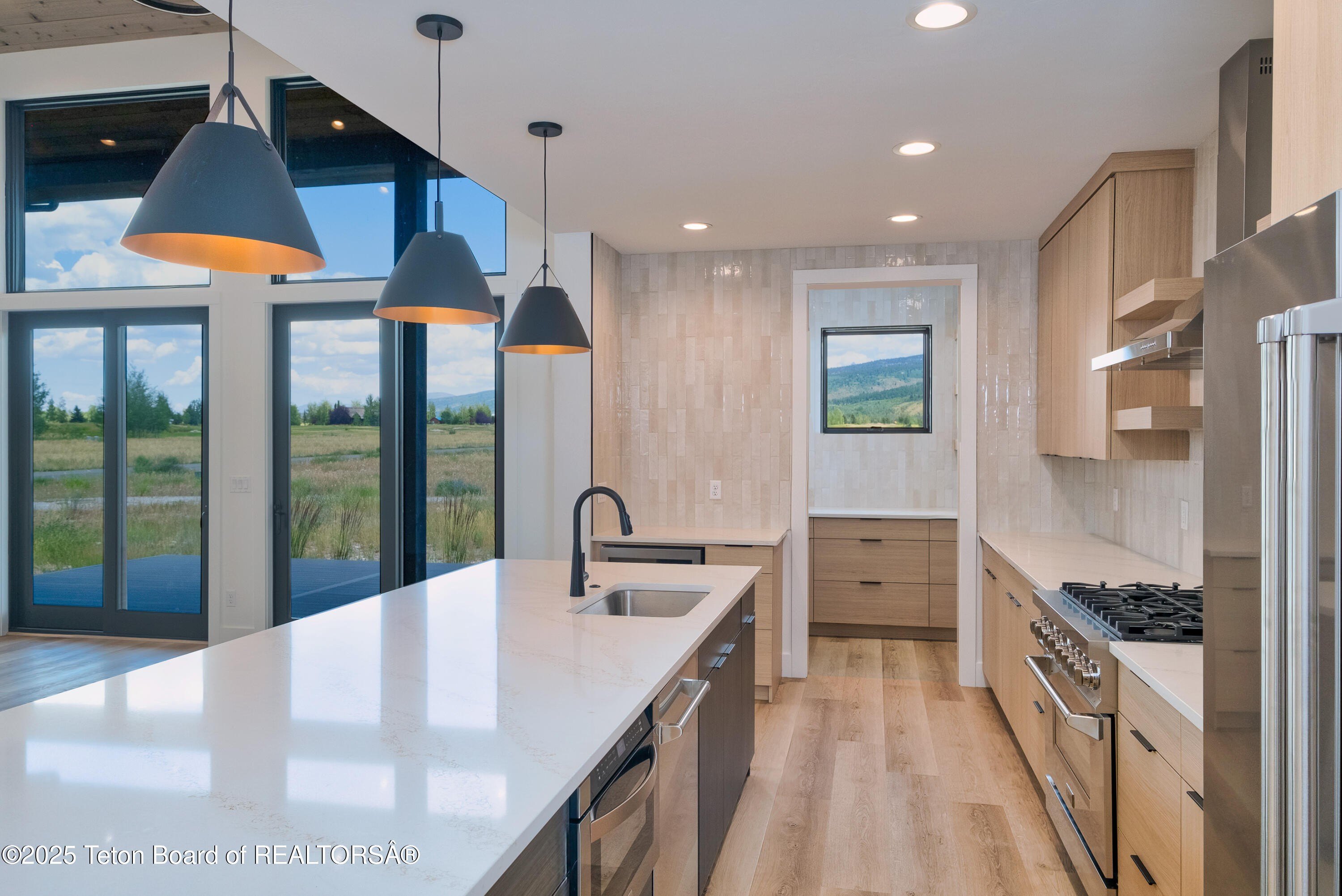 Victor, Idaho, 83455, United States, 4 Bedrooms Bedrooms, ,4 BathroomsBathrooms,Residential,For Sale,1979120