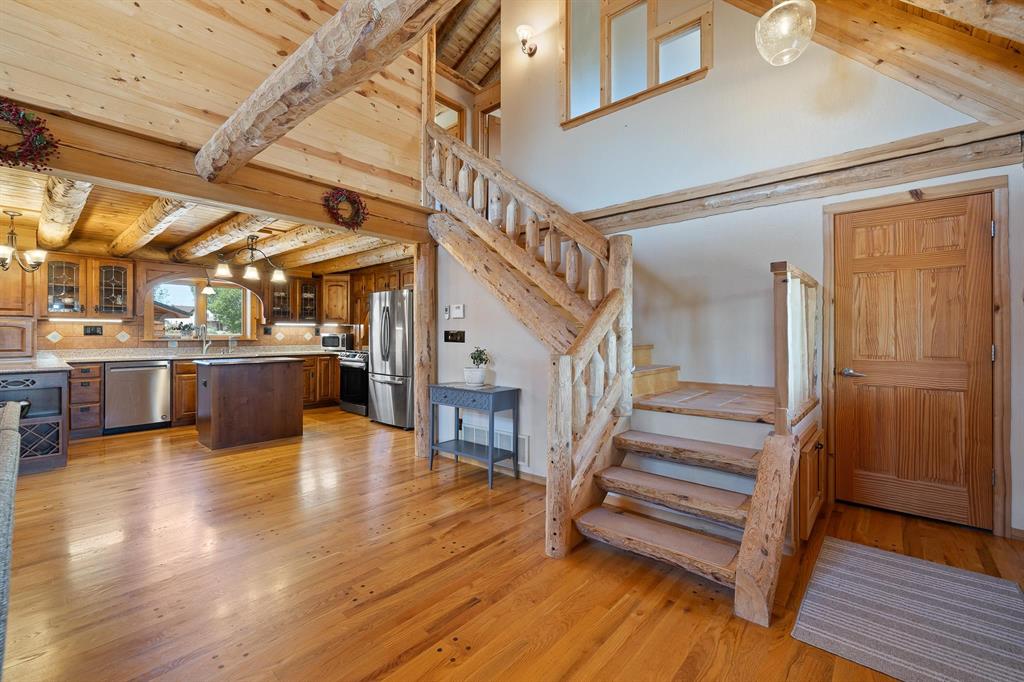 Hot Springs, South Dakota, 57747, United States, 3 Bedrooms Bedrooms, ,2 BathroomsBathrooms,Residential,For Sale,1984006