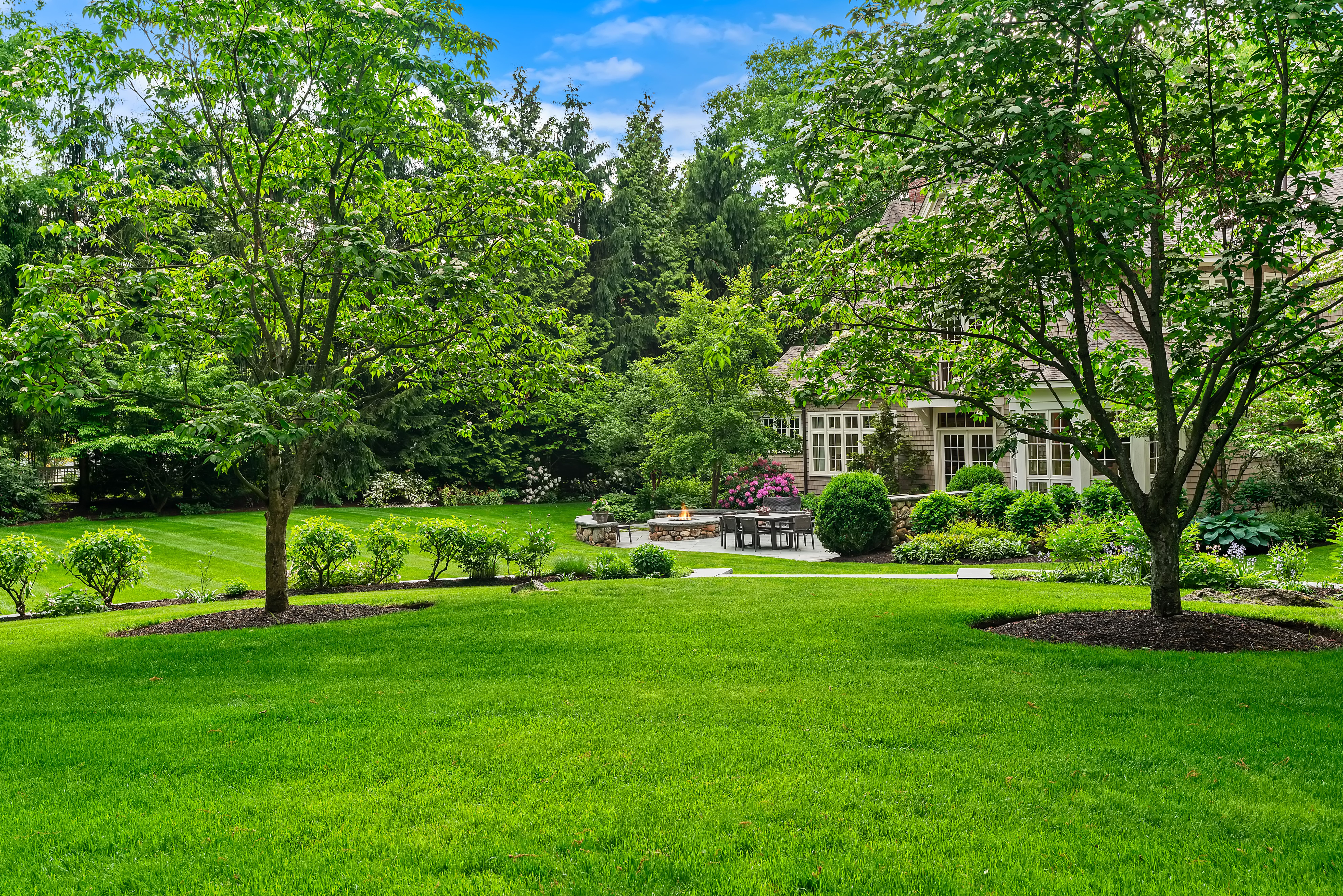  14 Greylock Road, Wellesley, MA, 02481 - 物件實景