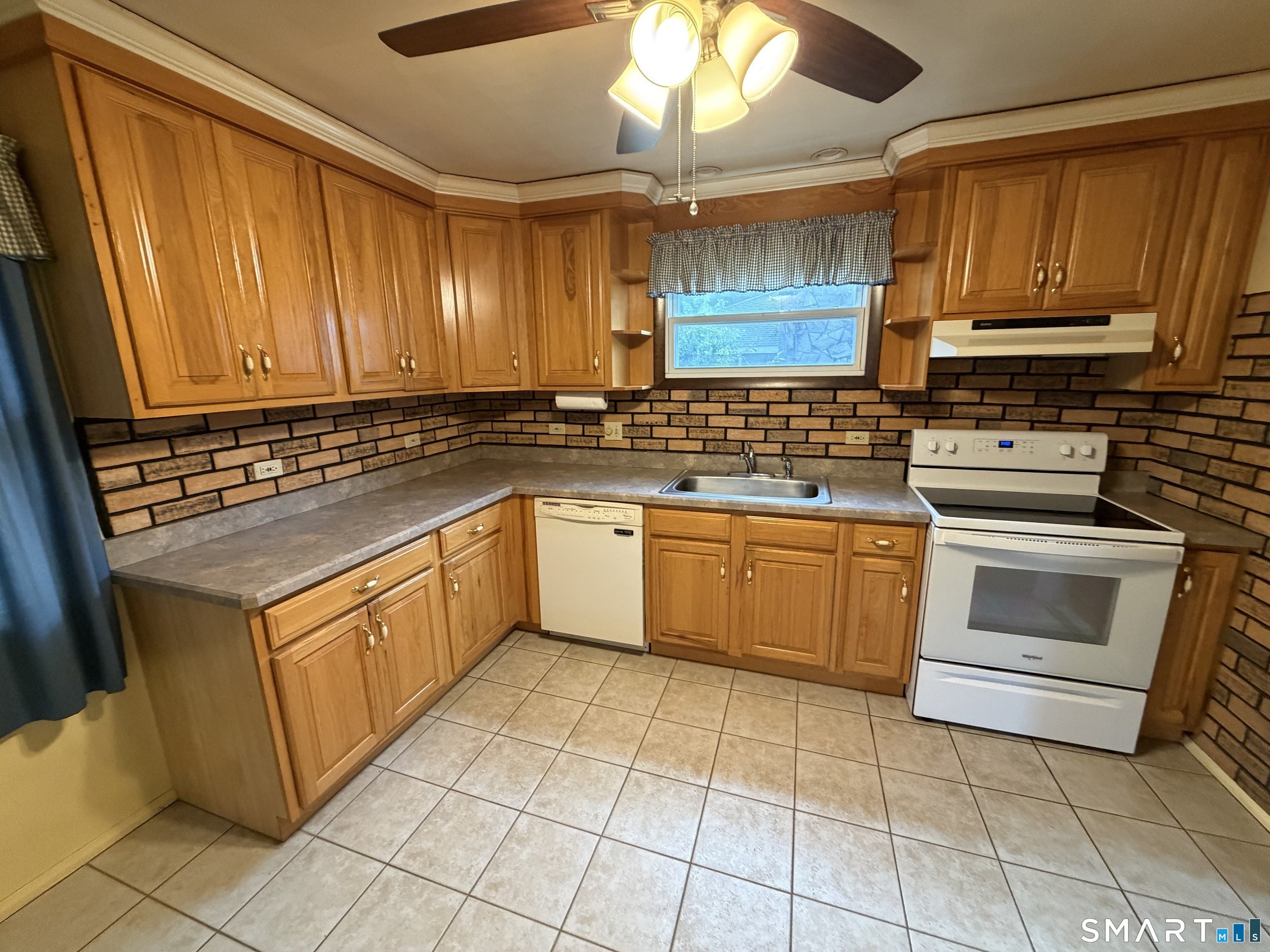 Hickory Rd, Naugatuck, CT 06770 #1