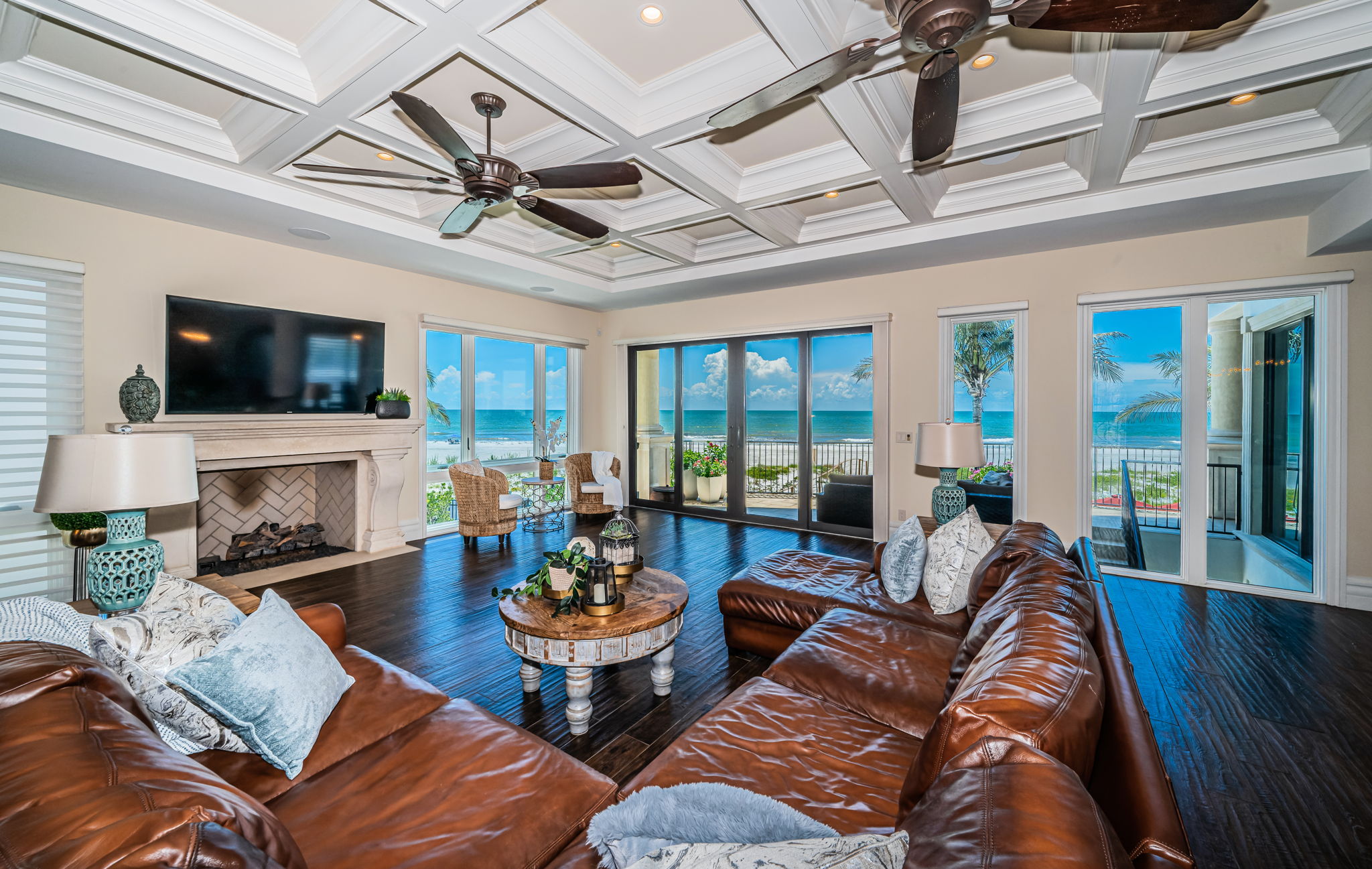 Redington Shores, Florida, 33708, United States, 5 Bedrooms Bedrooms, ,6 BathroomsBathrooms,Residential,For Sale,1921894