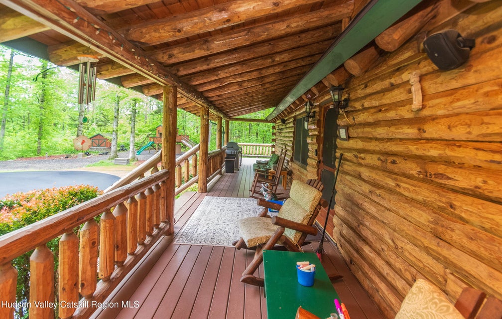 New Paltz, New York, 12561, United States, 3 Bedrooms Bedrooms, ,3 BathroomsBathrooms,Residential,For Sale,1873617