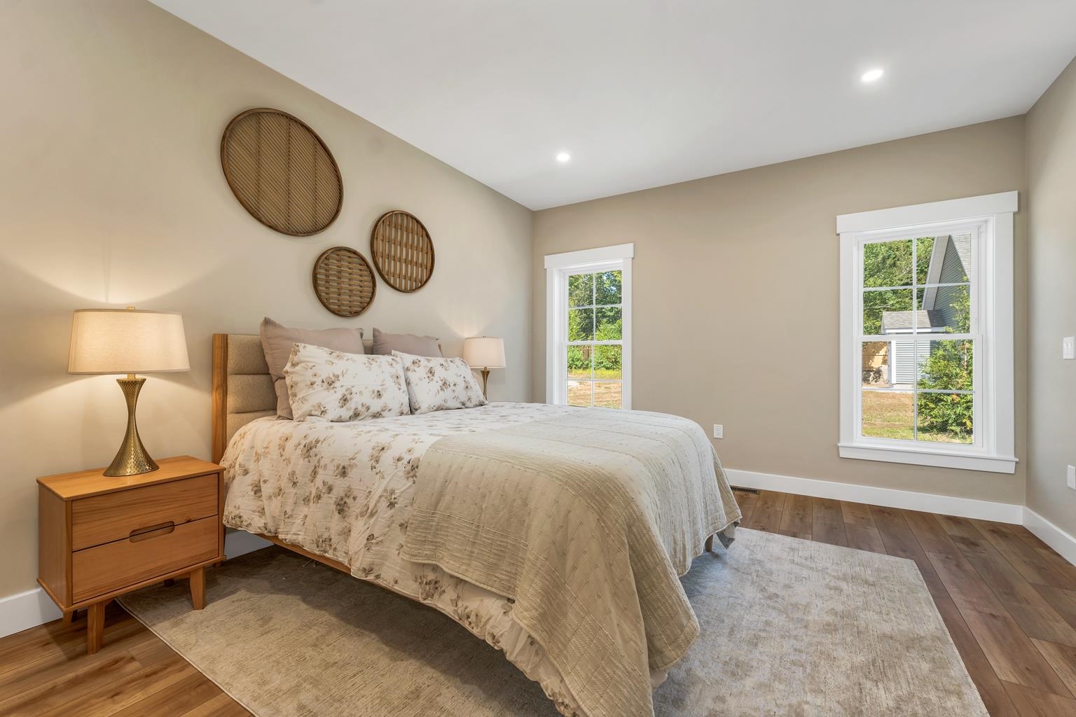 Laconia, New Hampshire, 03246, United States, 3 Bedrooms Bedrooms, ,3 BathroomsBathrooms,Residential,For Sale,1932606