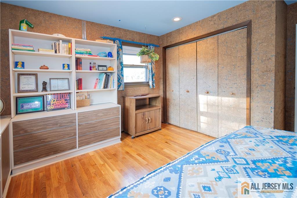 East Brunswick, New Jersey, 08816, United States, 5 Bedrooms Bedrooms, ,3 BathroomsBathrooms,Residential,For Sale,1890709