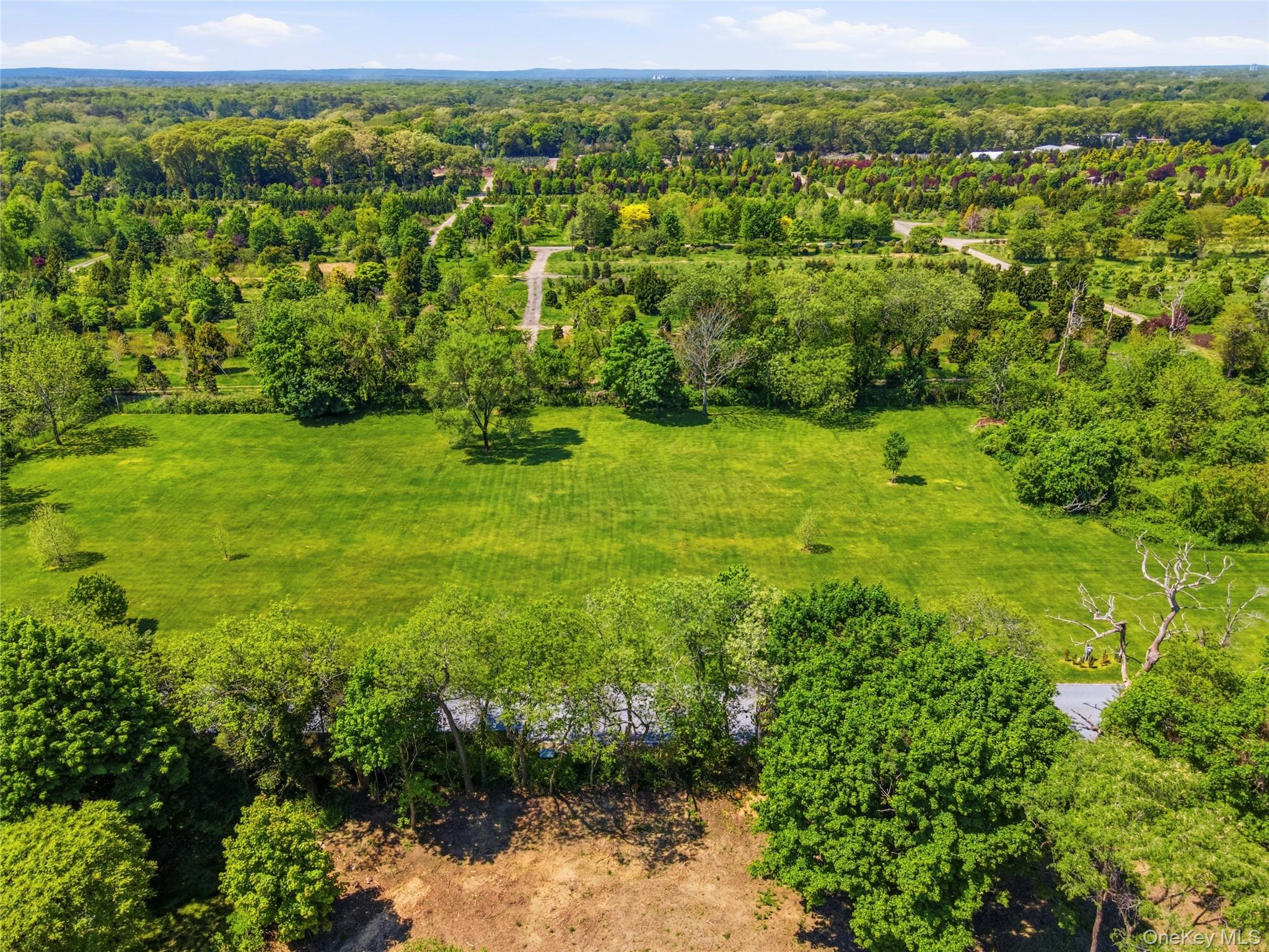  704 Hubbard Avenue, Aquebogue, NY, 11901 - 物件實景