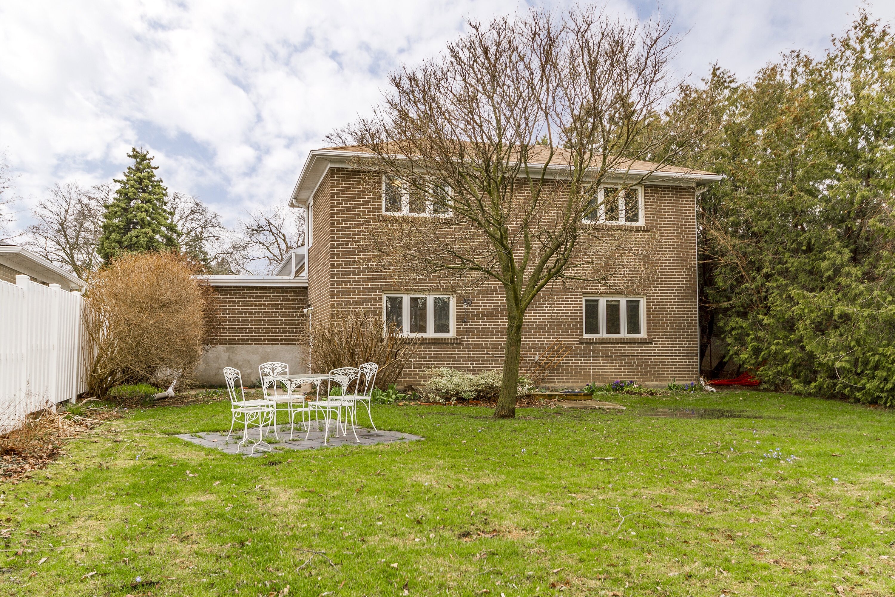  Hillcrest Village - 物件實景