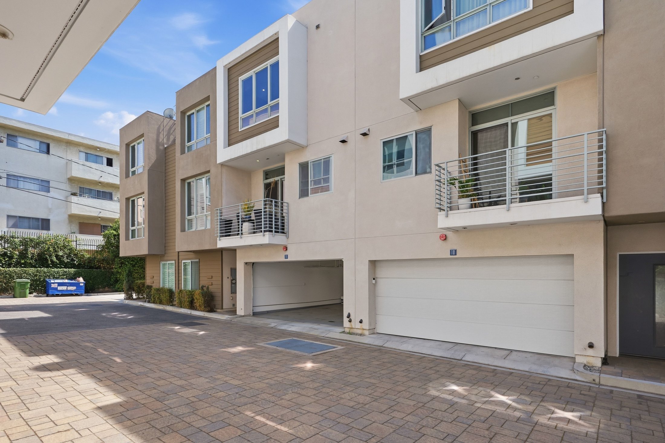  1400 North Fuller Avenue - 物件實景