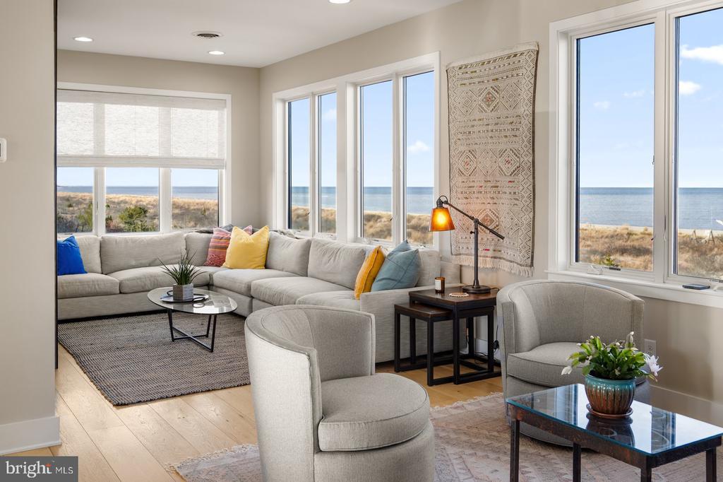 Milton, Delaware, 19968, United States, 5 Bedrooms Bedrooms, ,4 BathroomsBathrooms,Residential,For Sale,2000894