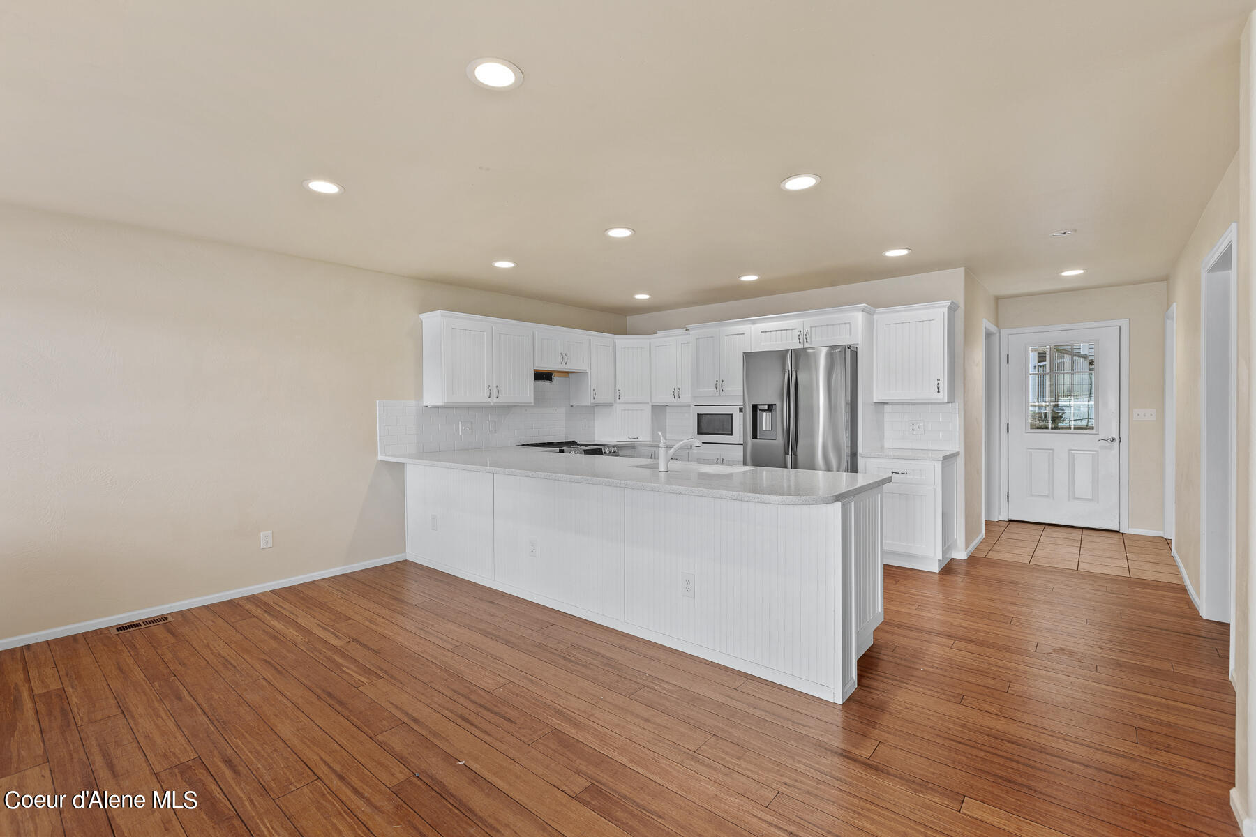 Coeur d'Alene, Idaho, 83814, United States, 5 Bedrooms Bedrooms, ,3 BathroomsBathrooms,Residential,For Sale,1976394