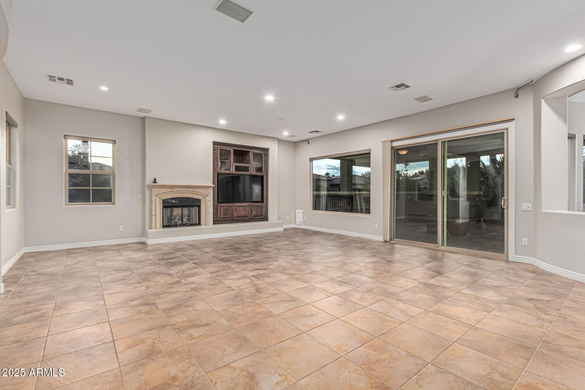 Sun City West, Arizona, 85375, United States, 2 Bedrooms Bedrooms, ,3 BathroomsBathrooms,Residential,For Sale,1992103