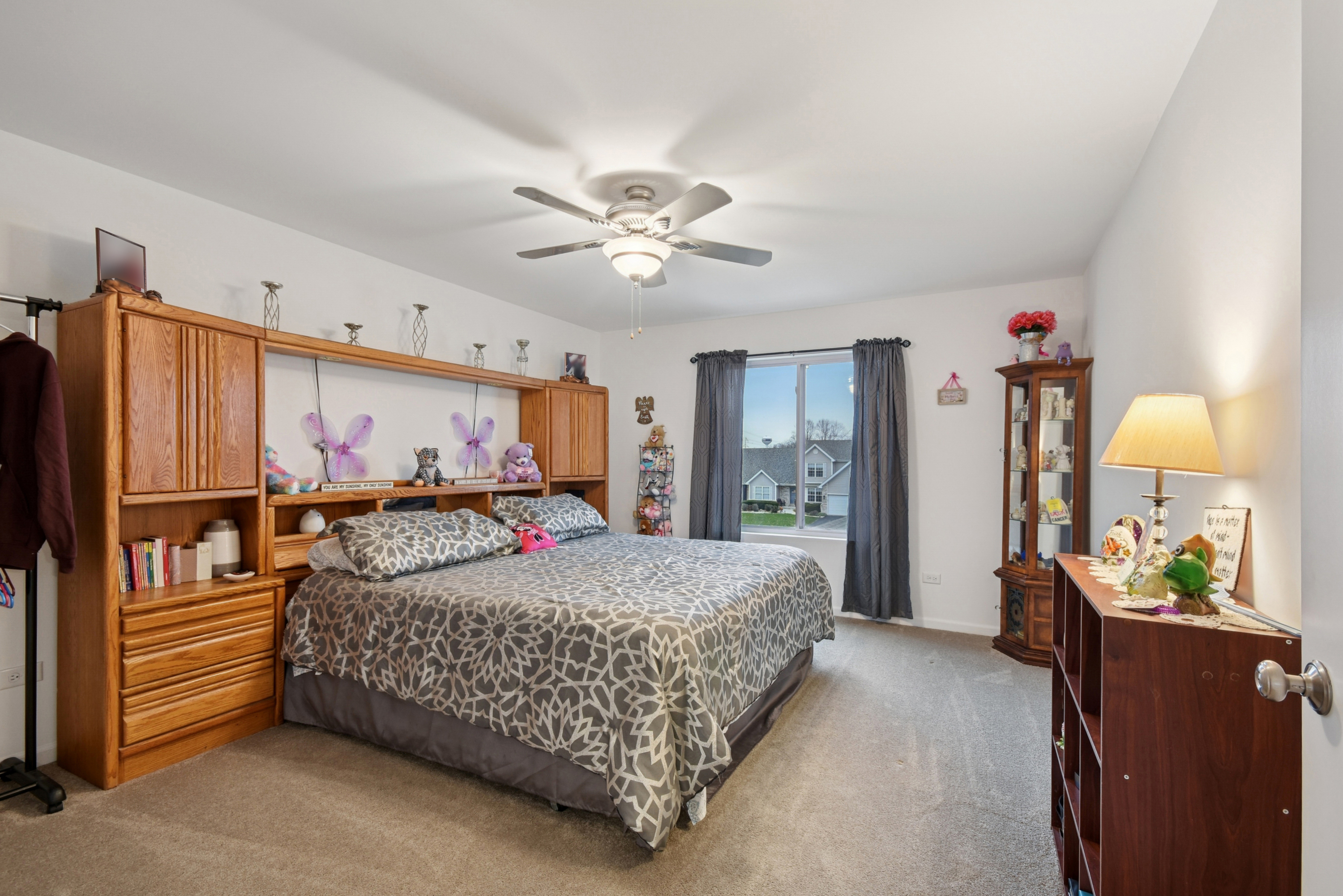 Channahon, Illinois, 60410, United States, 4 Bedrooms Bedrooms, ,3 BathroomsBathrooms,Residential,For Sale,1996655