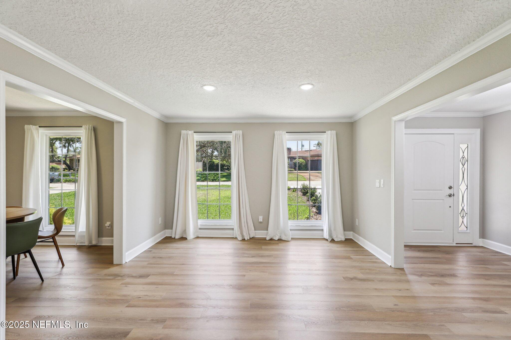 Jacksonville, Florida, 32256, United States, 4 Bedrooms Bedrooms, ,3 BathroomsBathrooms,Residential,For Sale,1911495