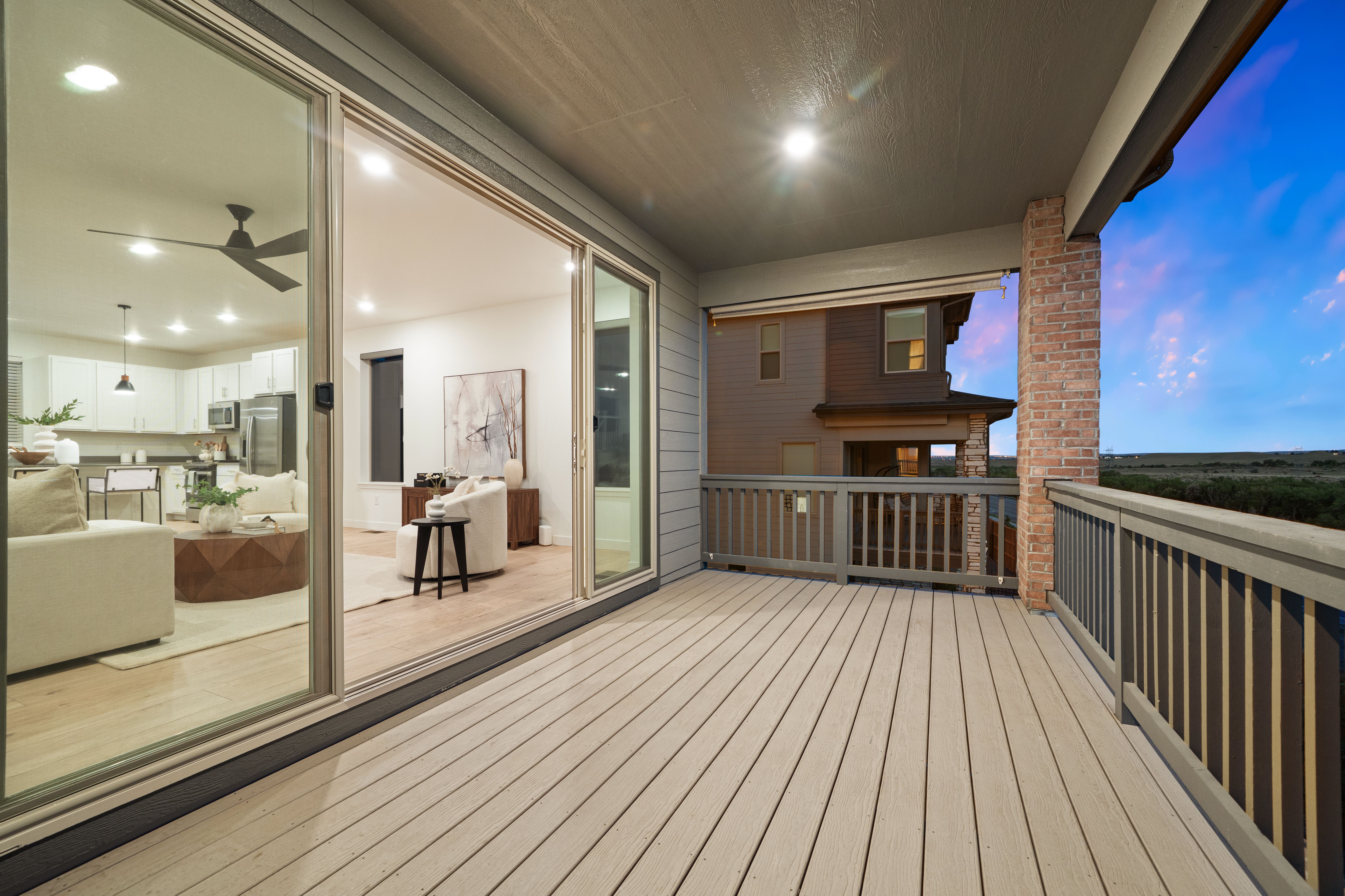  Elevated Colorado Living with 180° Mountain & Reservoir Views - 物件實景