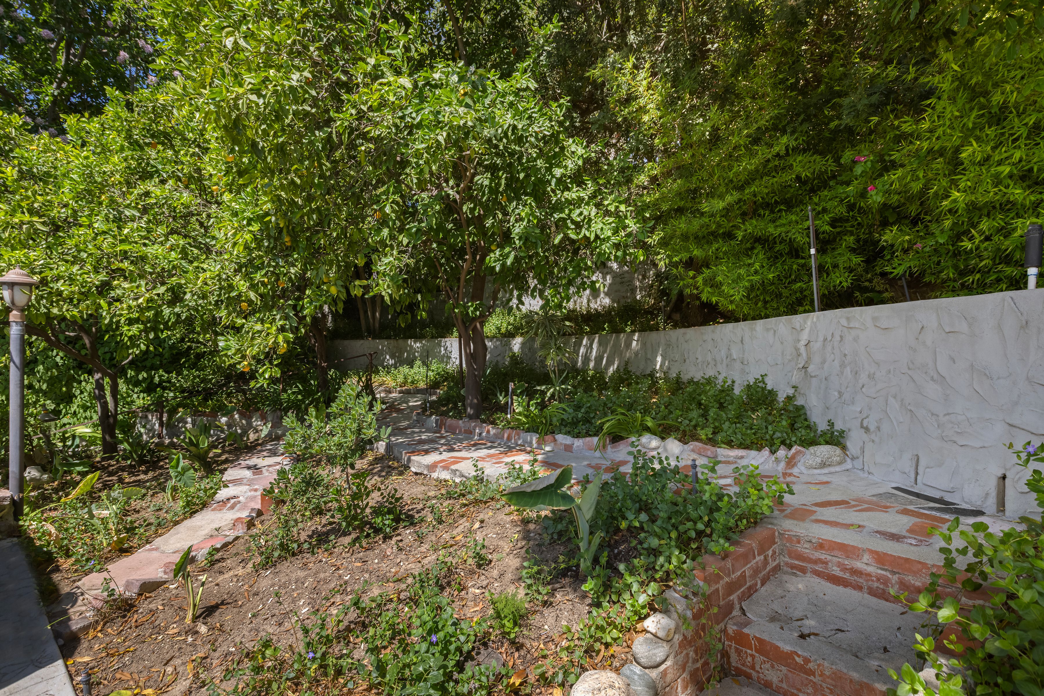  A Storybook Compound - 物件實景