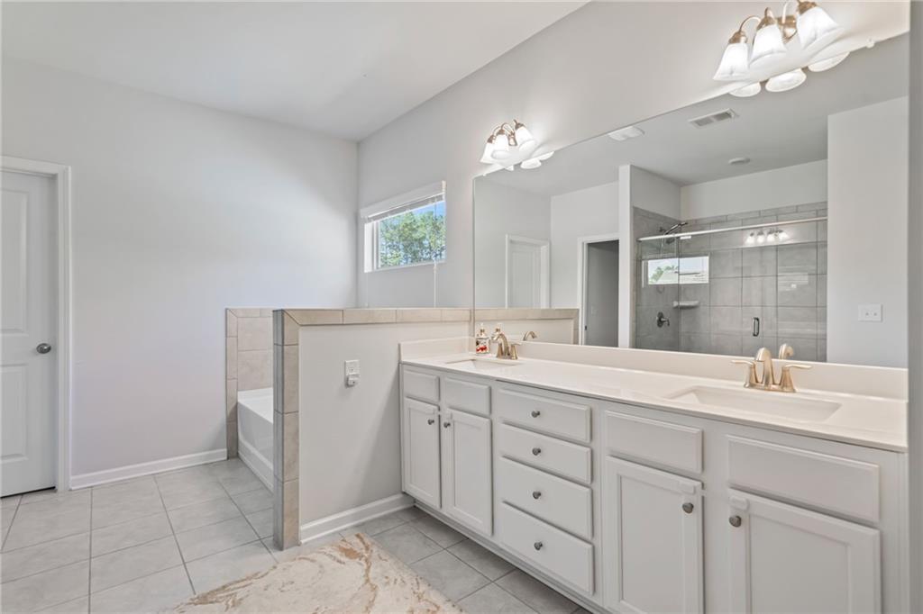 Buford, Georgia, 30519, United States, 4 Bedrooms Bedrooms, ,3 BathroomsBathrooms,Residential,For Sale,1921103