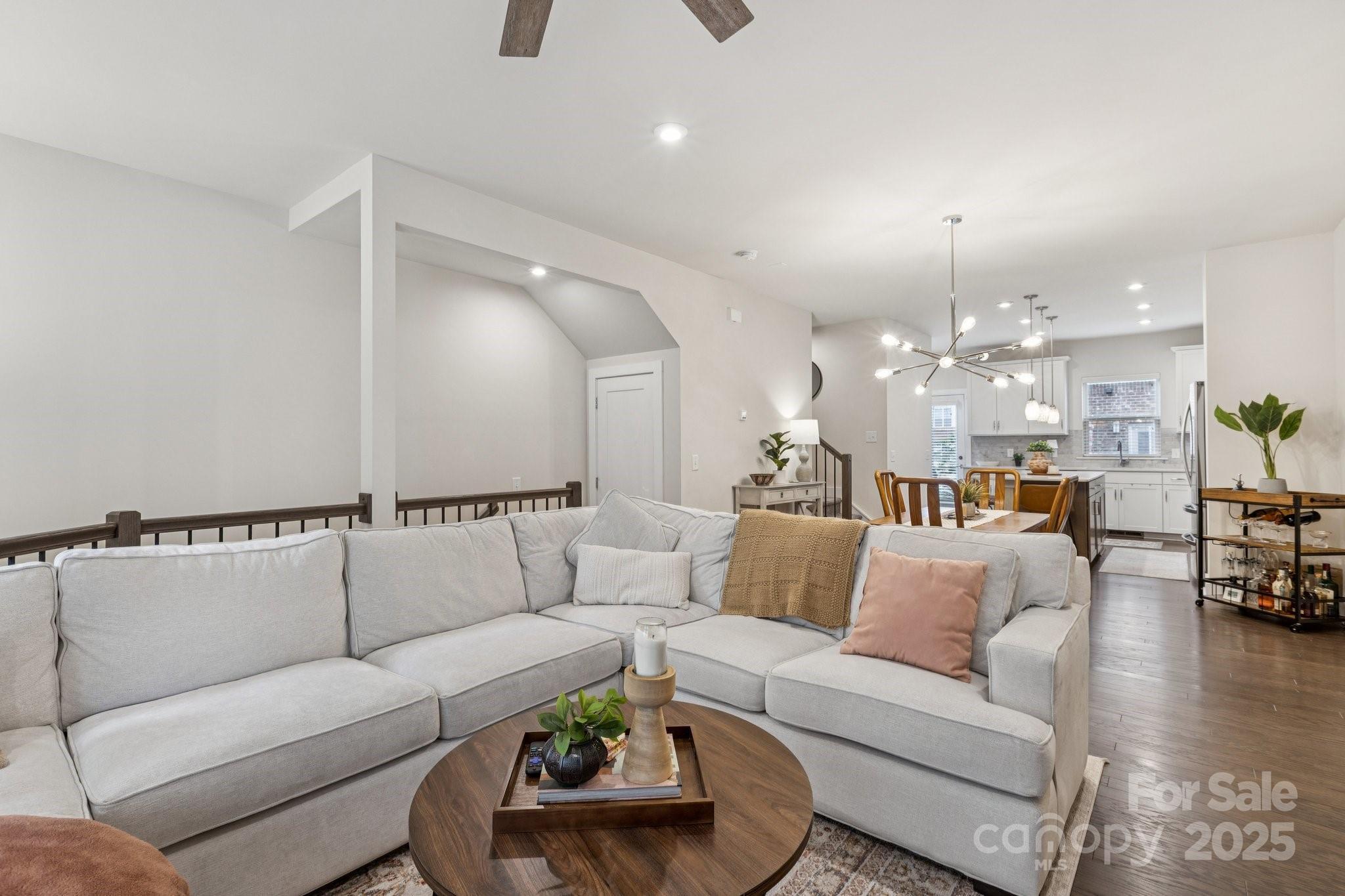 Charlotte, North Carolina, 28204, United States, 3 Bedrooms Bedrooms, ,4 BathroomsBathrooms,Residential,For Sale,1958271