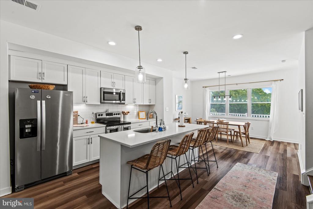 Colonial Beach, Virginia, 22443, United States, 4 Bedrooms Bedrooms, ,4 BathroomsBathrooms,Residential,For Sale,1898525