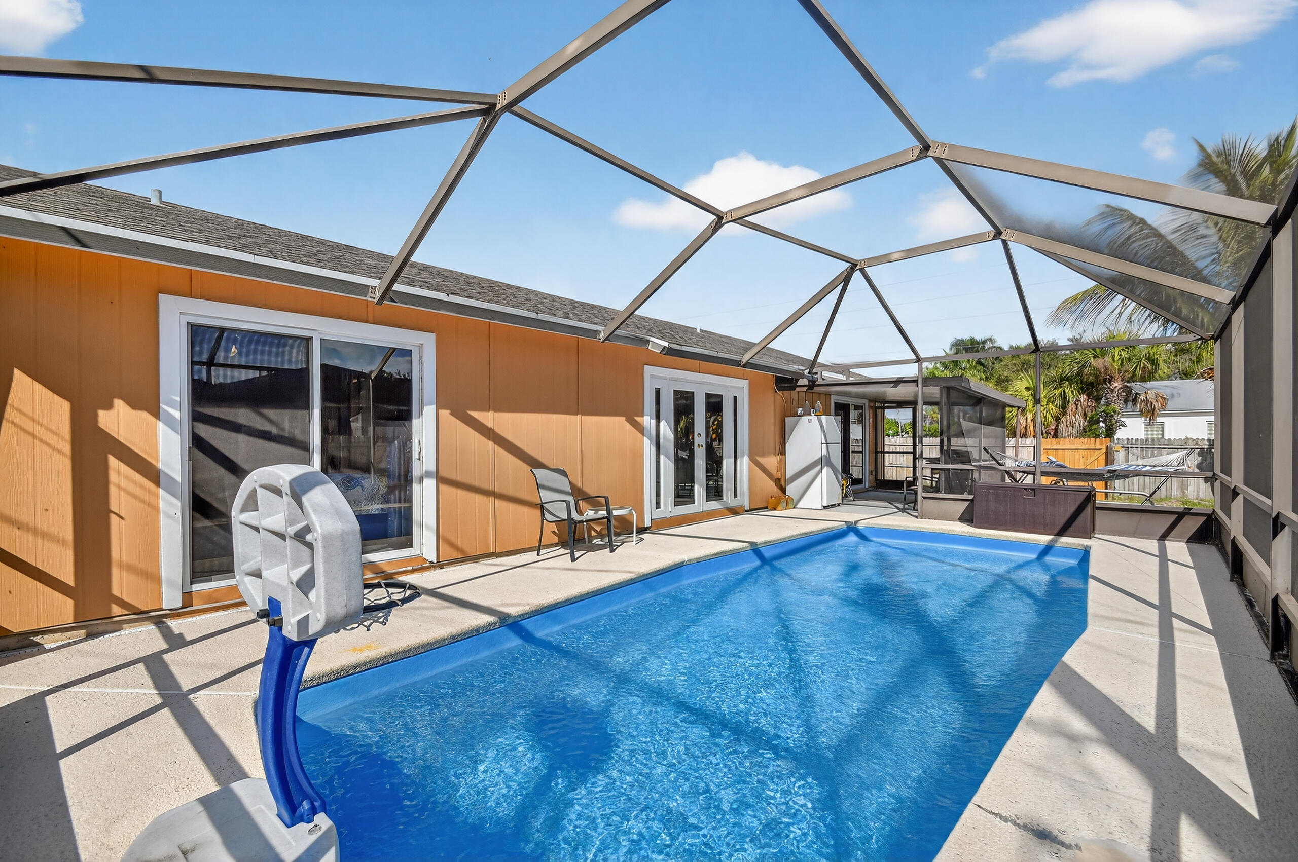 West Palm Beach, Florida, 33406, United States, 3 Bedrooms Bedrooms, ,2 BathroomsBathrooms,Residential,For Sale,1998393