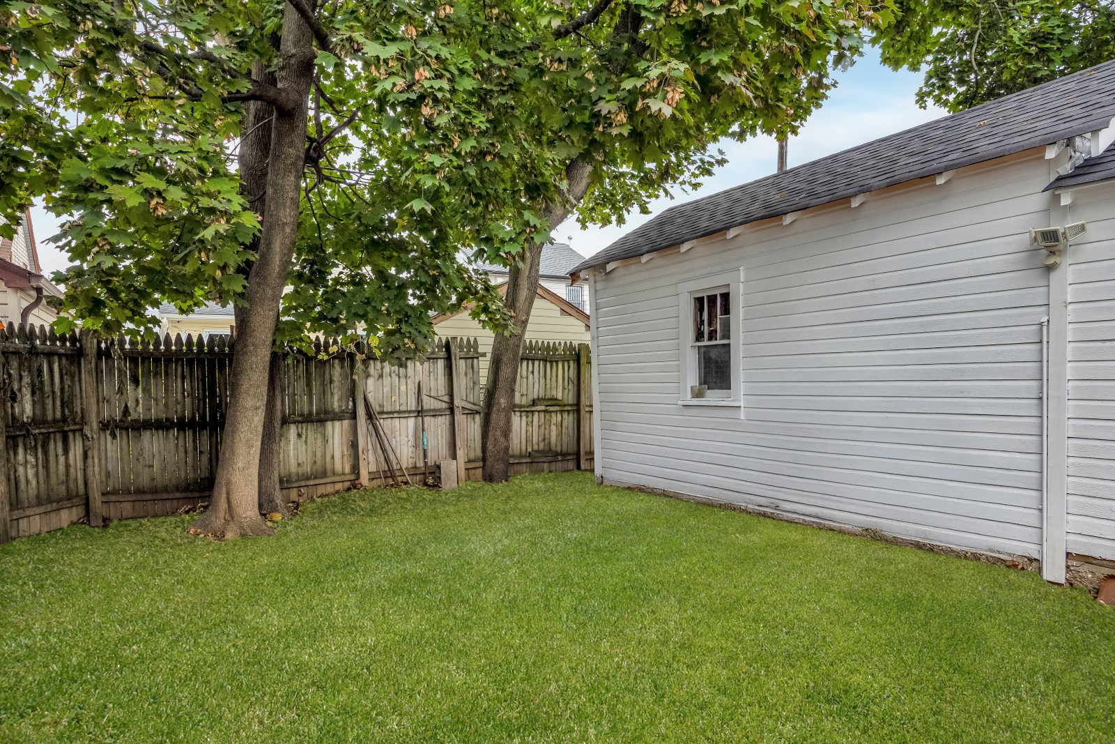 Queens Village, New York, 11428, United States, 2 Bedrooms Bedrooms, ,2 BathroomsBathrooms,Residential,For Sale,1987931