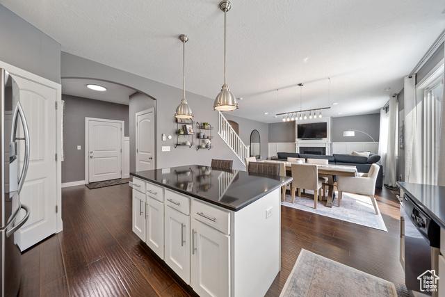 Lehi, Utah, 84043, United States, 6 Bedrooms Bedrooms, ,4 BathroomsBathrooms,Residential,For Sale,1938203