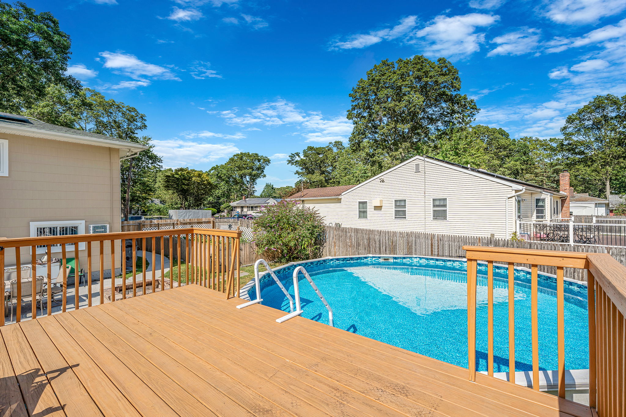 Holbrook, New York, 11741, United States, 4 Bedrooms Bedrooms, ,2 BathroomsBathrooms,Residential,For Sale,1921104