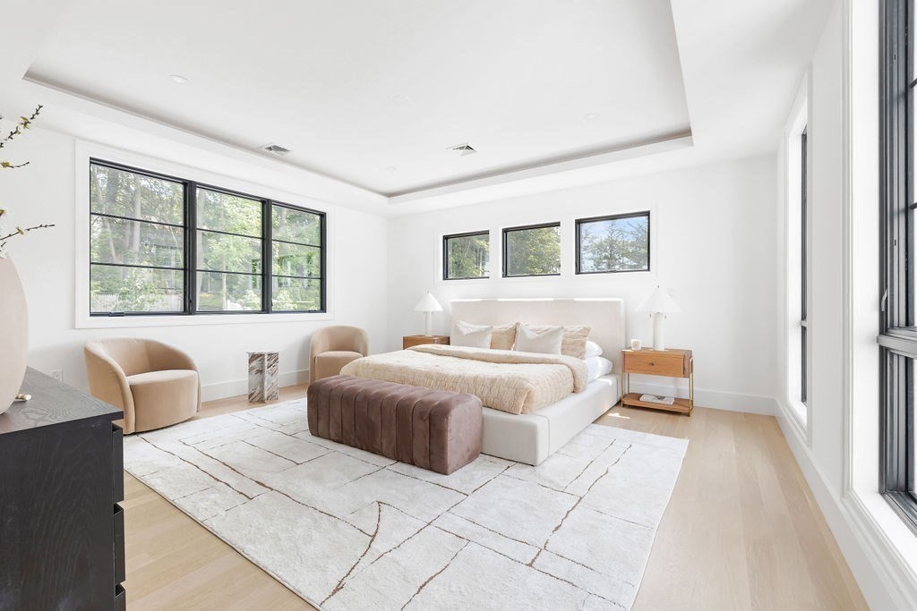 Newton, Massachusetts, 02459, United States, 6 Bedrooms Bedrooms, ,7 BathroomsBathrooms,Residential,For Sale,1939523