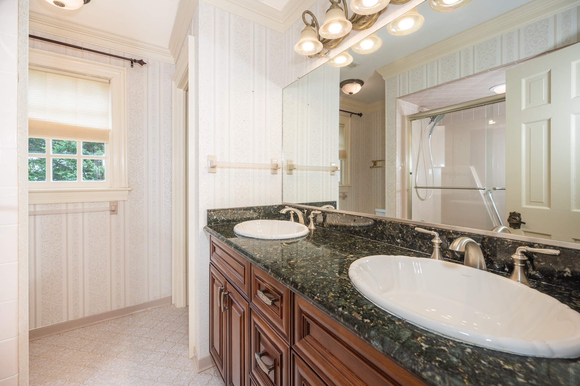  413 Wickwood Drive, Chesapeake, VA 23322 - 物件實景