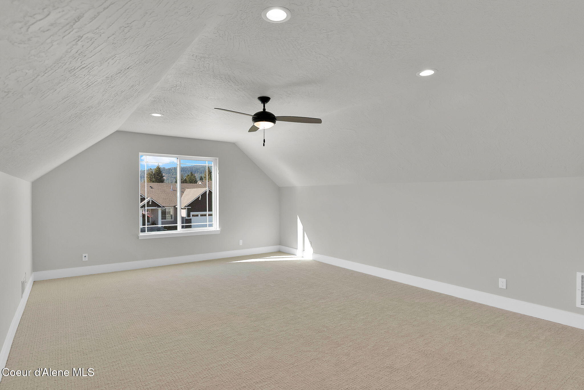 Rathdrum, Idaho, 83858, United States, 3 Bedrooms Bedrooms, ,1 BathroomBathrooms,Residential,For Sale,1999079