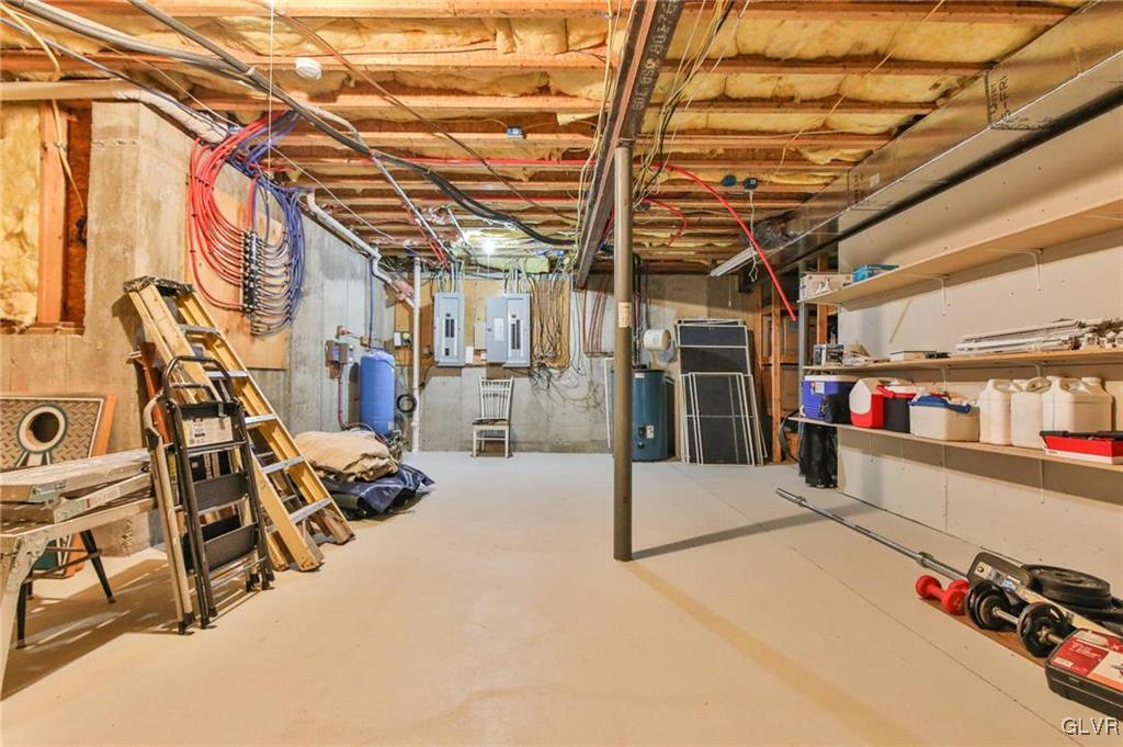 Moore Twp, Pennsylvania, 18014, United States, 4 Bedrooms Bedrooms, ,5 BathroomsBathrooms,Residential,For Sale,1766322
