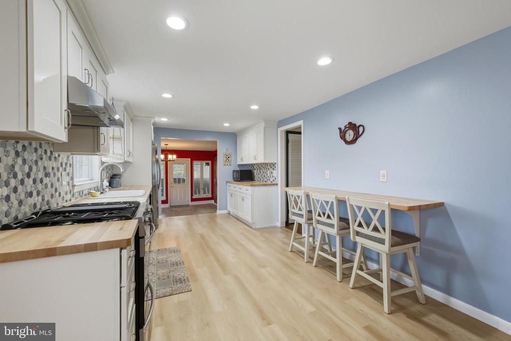 Cherry Hill, New Jersey, 08034, United States, 4 Bedrooms Bedrooms, ,4 BathroomsBathrooms,Residential,For Sale,1990479