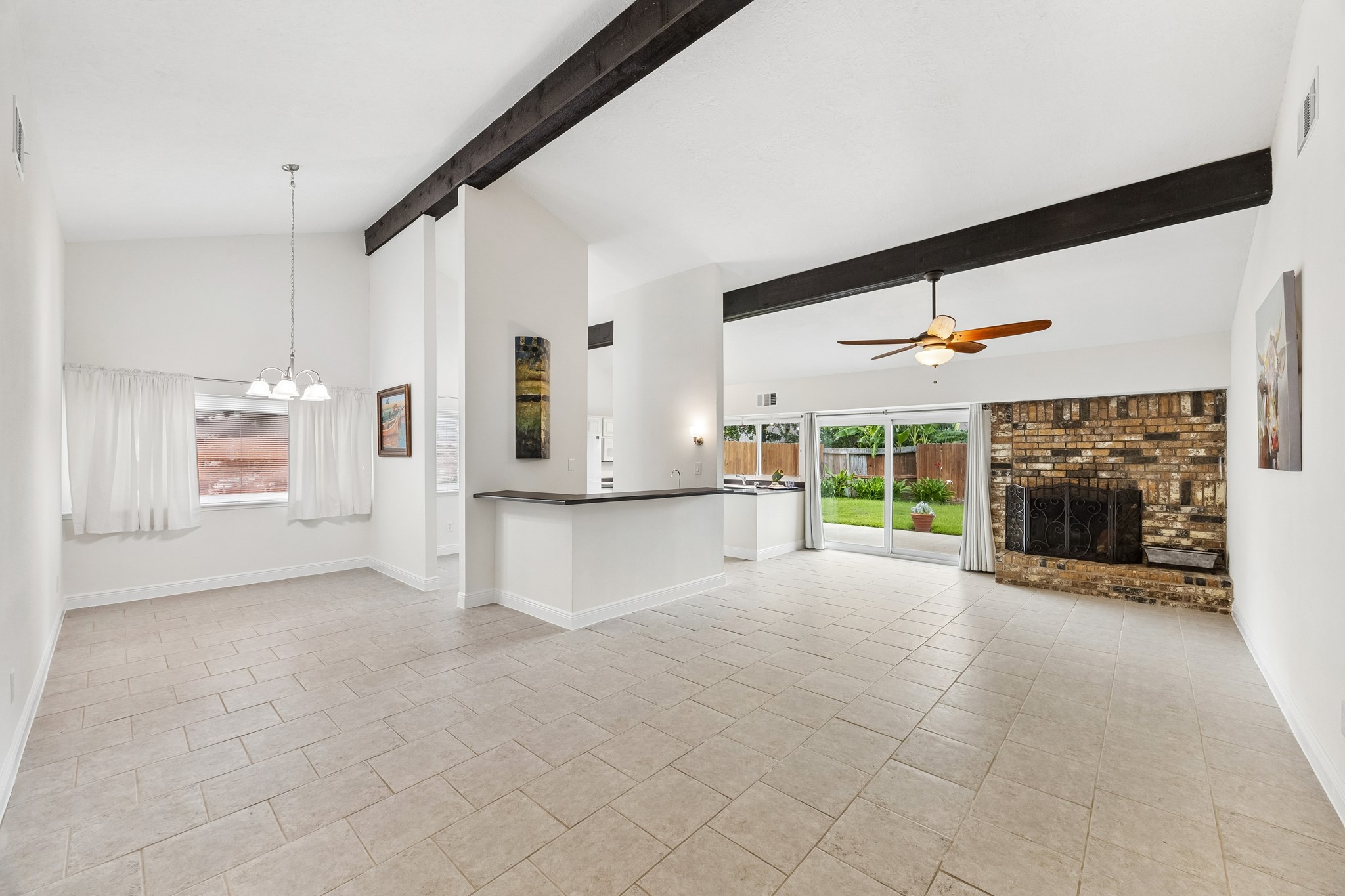  16407 Brookford Drive - 物件實景