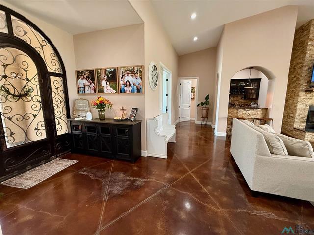 Lake Arthur, New Mexico, 88253, United States, 4 Bedrooms Bedrooms, ,4 BathroomsBathrooms,Residential,For Sale,1977233