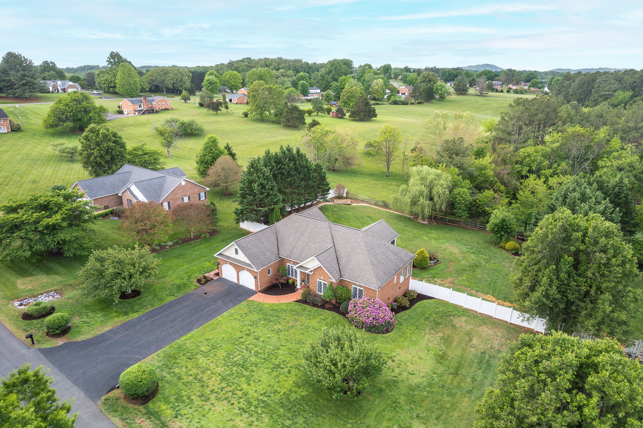 Bedford, Virginia, 24523, United States, 3 Bedrooms Bedrooms, ,2 BathroomsBathrooms,Residential,For Sale,2048776