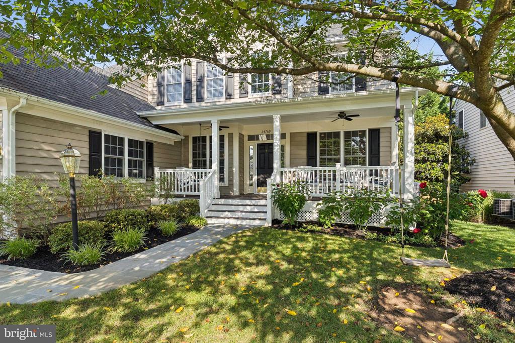 Aldie, Virginia, 20105, United States, 4 Bedrooms Bedrooms, ,4 BathroomsBathrooms,Residential,For Sale,1904270