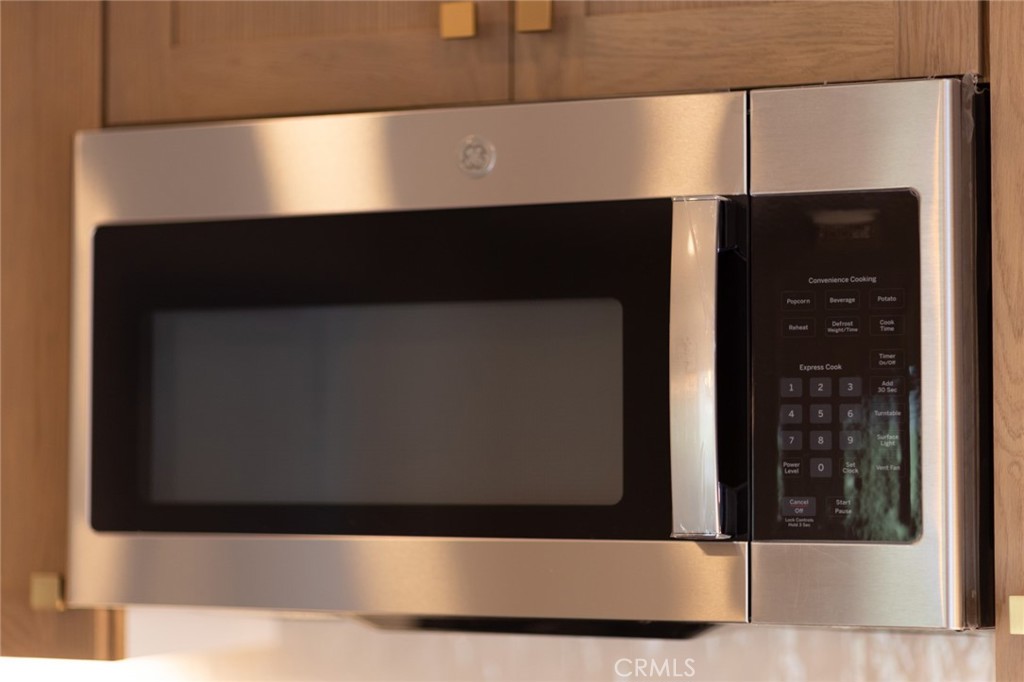 Mission Viejo, California, 92692, United States, 3 Bedrooms Bedrooms, ,2 BathroomsBathrooms,Residential,For Sale,1997044