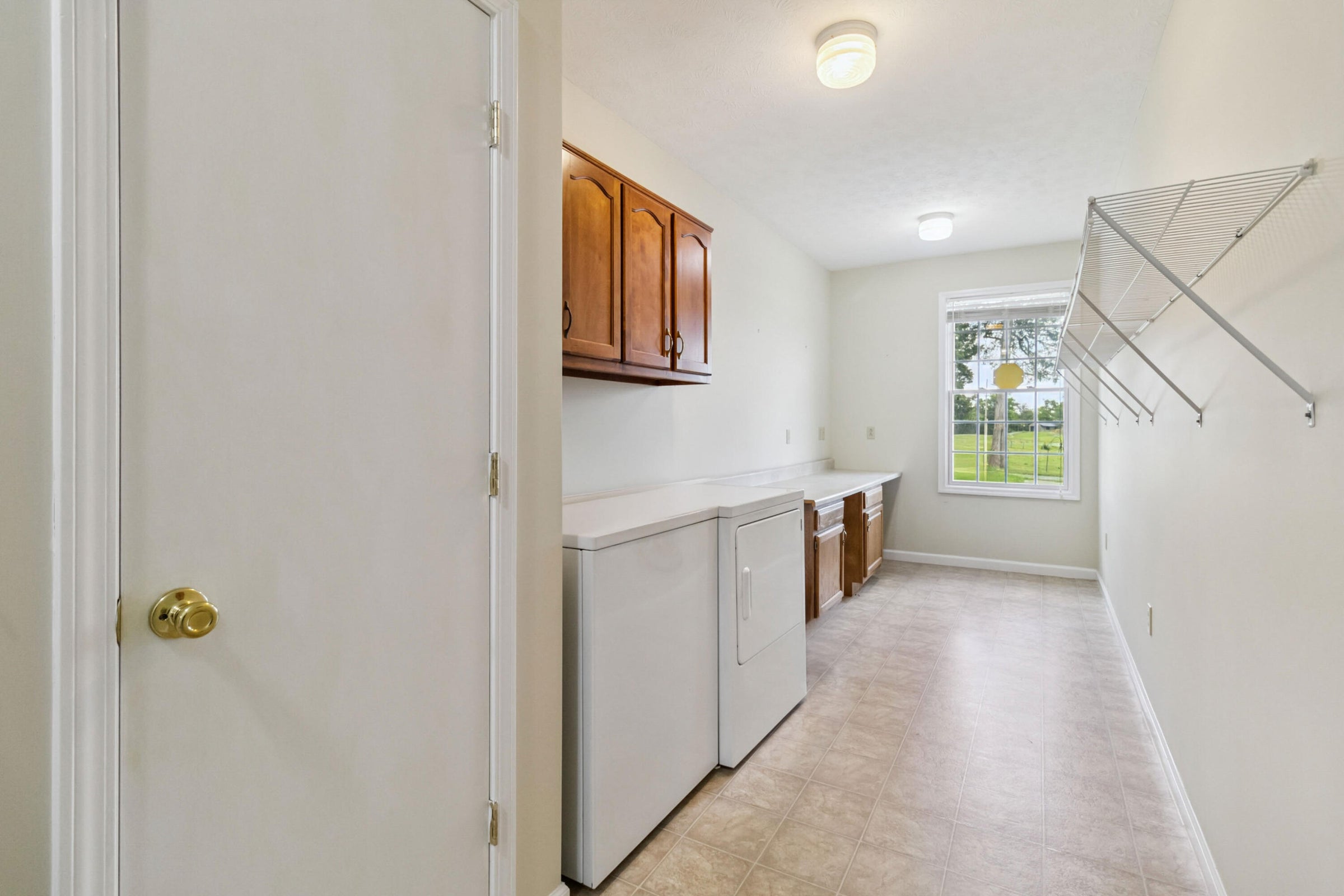 Richmond, Kentucky, 40475, United States, 3 Bedrooms Bedrooms, ,2 BathroomsBathrooms,Residential,For Sale,1977095