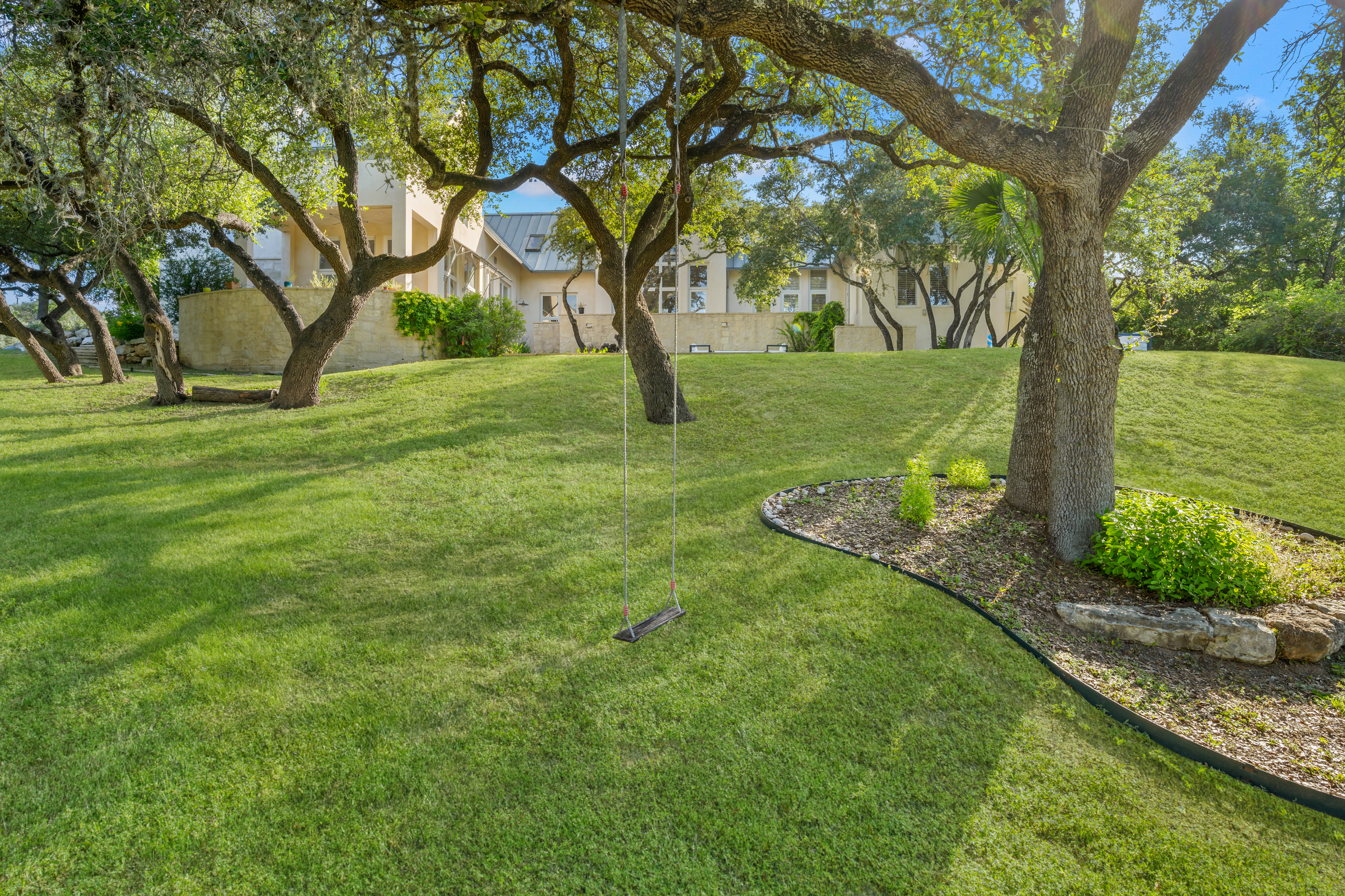  Hill Country Estate with Privacy and Presence - 物件實景