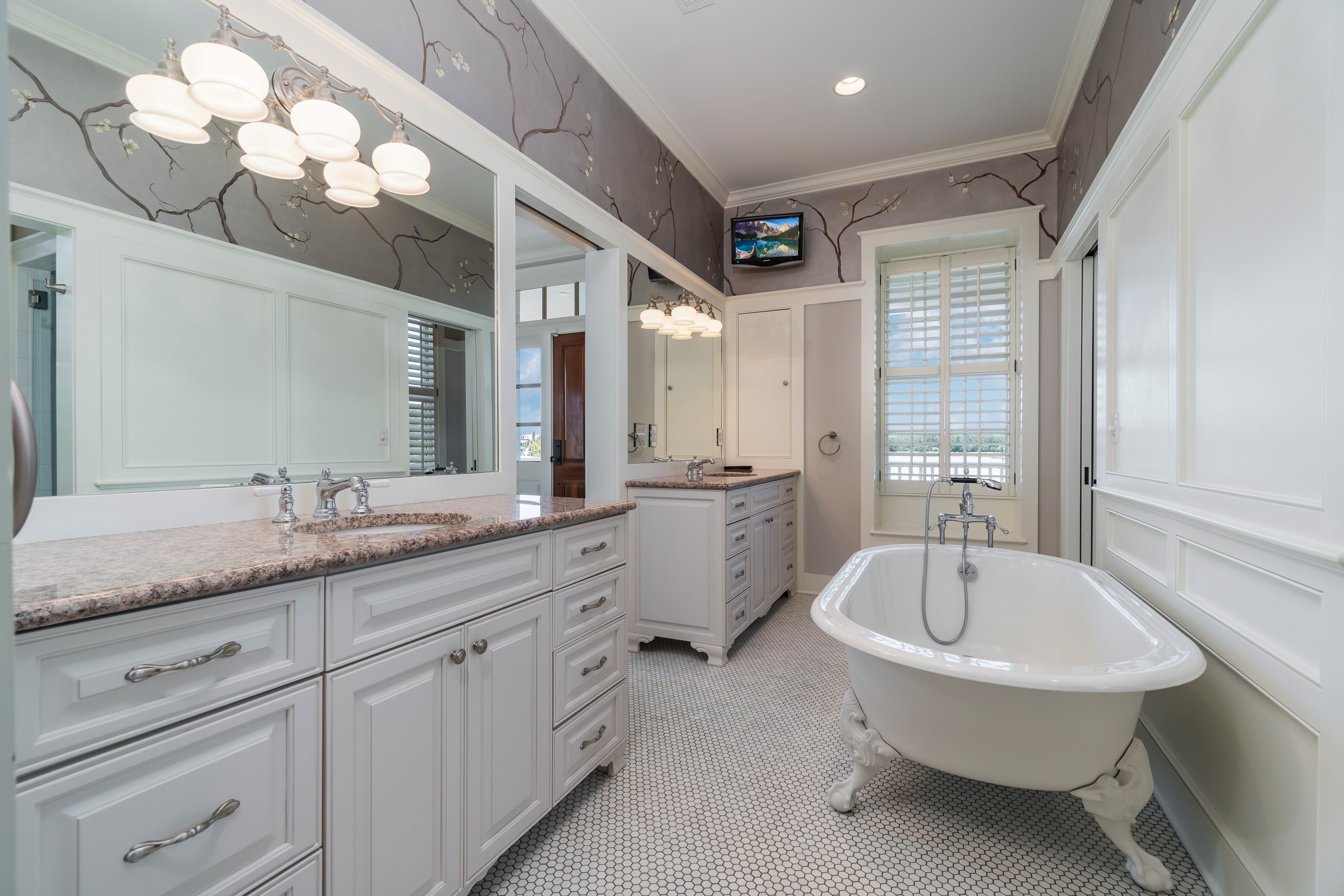 Oriental, North Carolina, 28571, United States, 3 Bedrooms Bedrooms, ,6 BathroomsBathrooms,Residential,For Sale,1825217