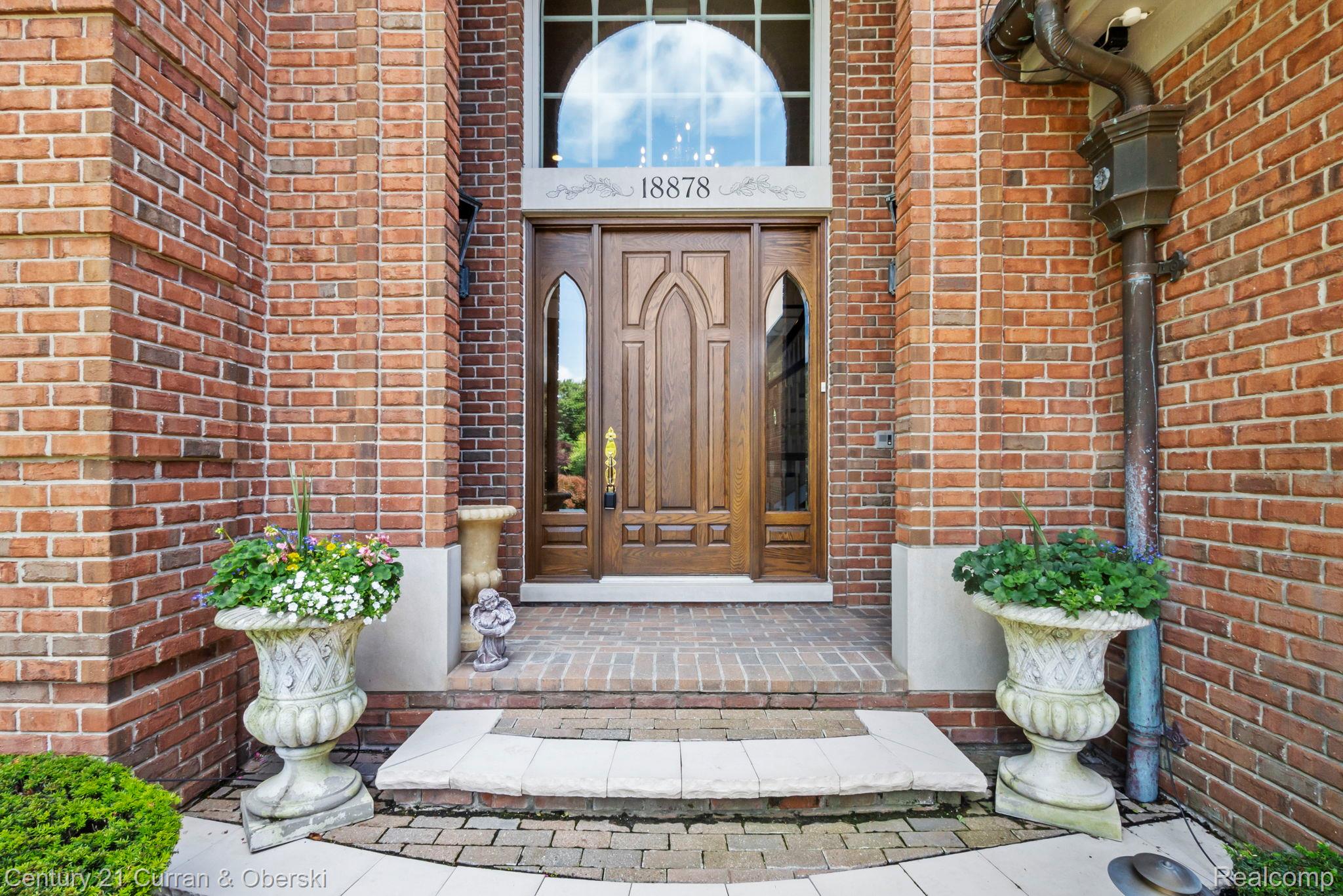 Northville, Michigan, 48168, United States, 5 Bedrooms Bedrooms, ,6 BathroomsBathrooms,Residential,For Sale,2023704