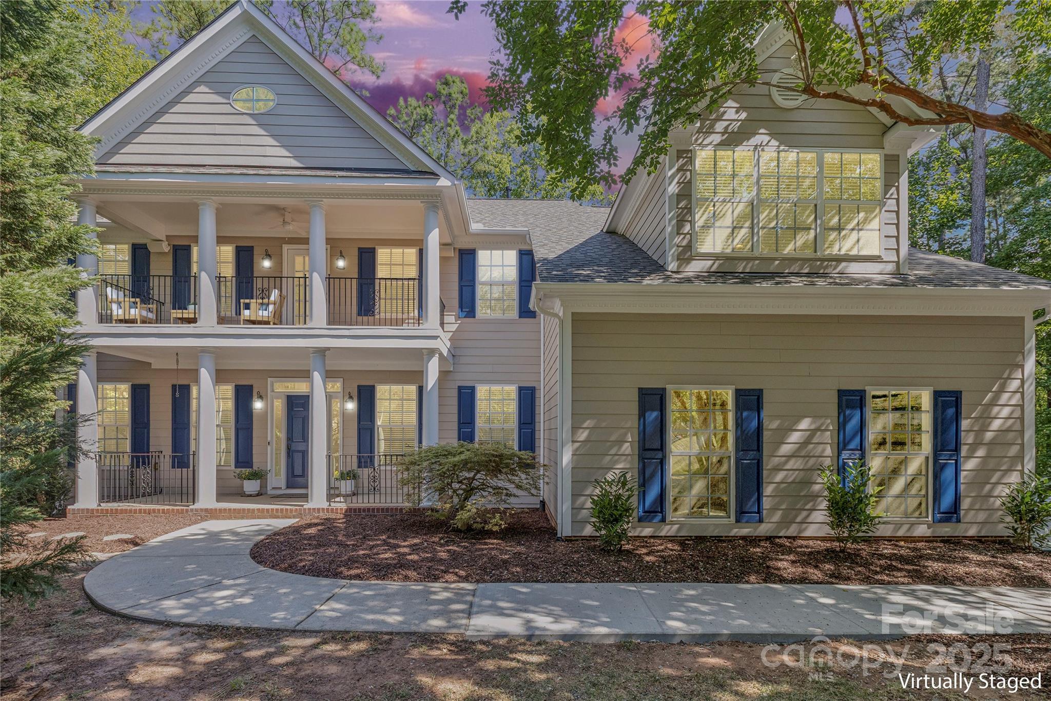 Tega Cay, South Carolina, 29708, United States, 4 Bedrooms Bedrooms, ,4 BathroomsBathrooms,Residential,For Sale,1906873